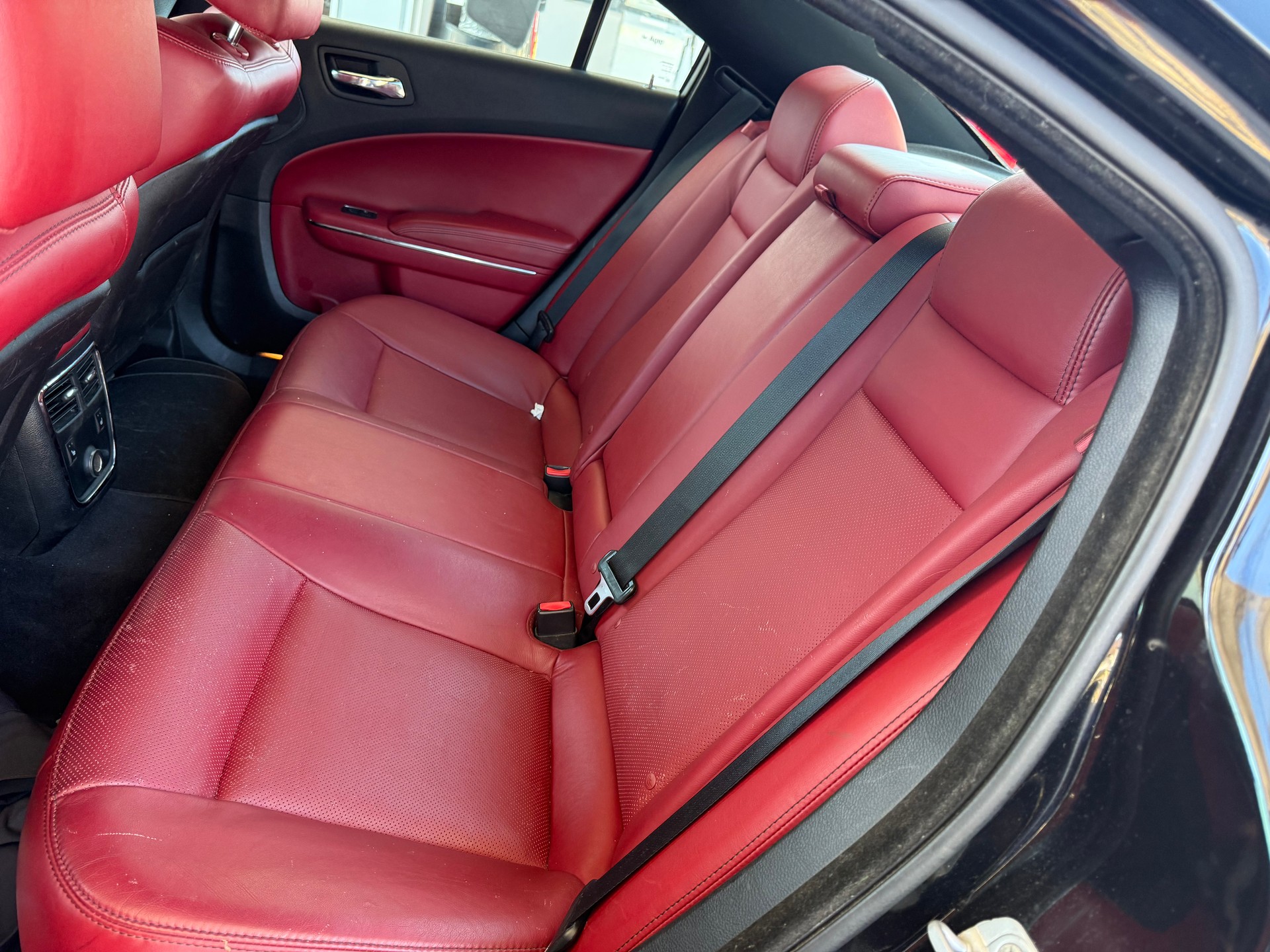 DODGE Charger-image-10