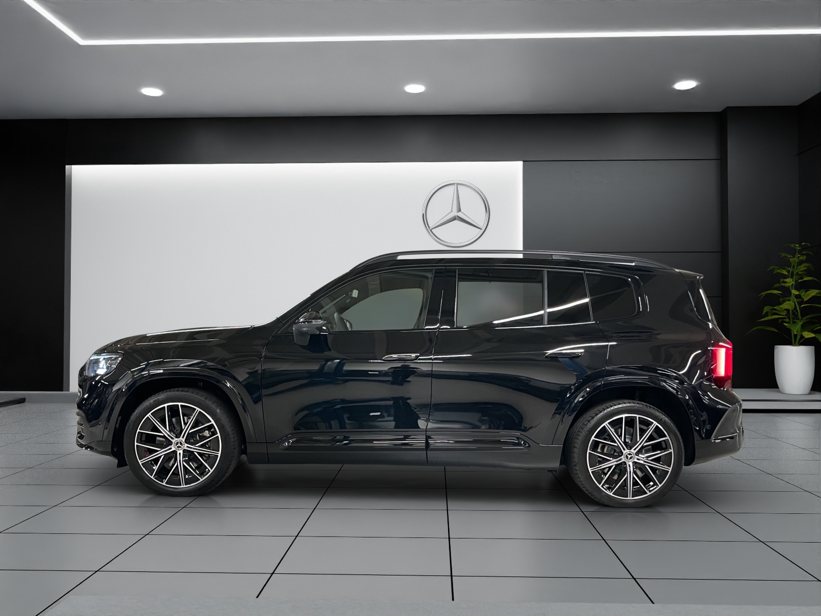 MERCEDES-BENZ GLB 350 4MATIC EQ-showroom-element-2