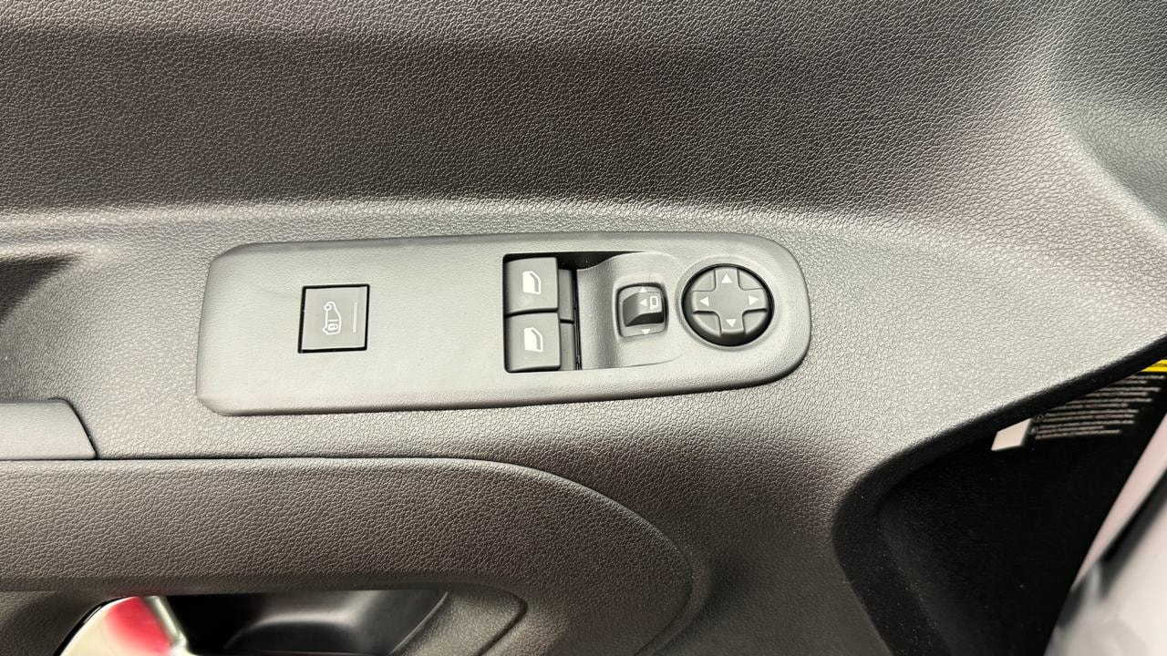 OPEL Combo Cargo 1.5 start/stop A-image-8