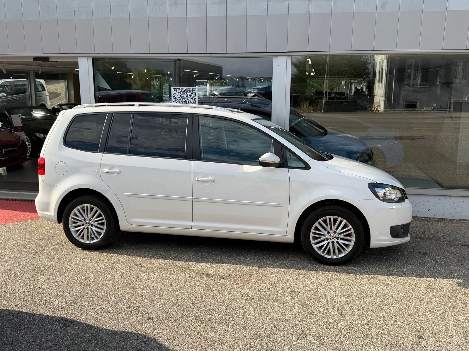 VW Touran 1.6 TDI BlueMotion Technology Highline DSG-image-3