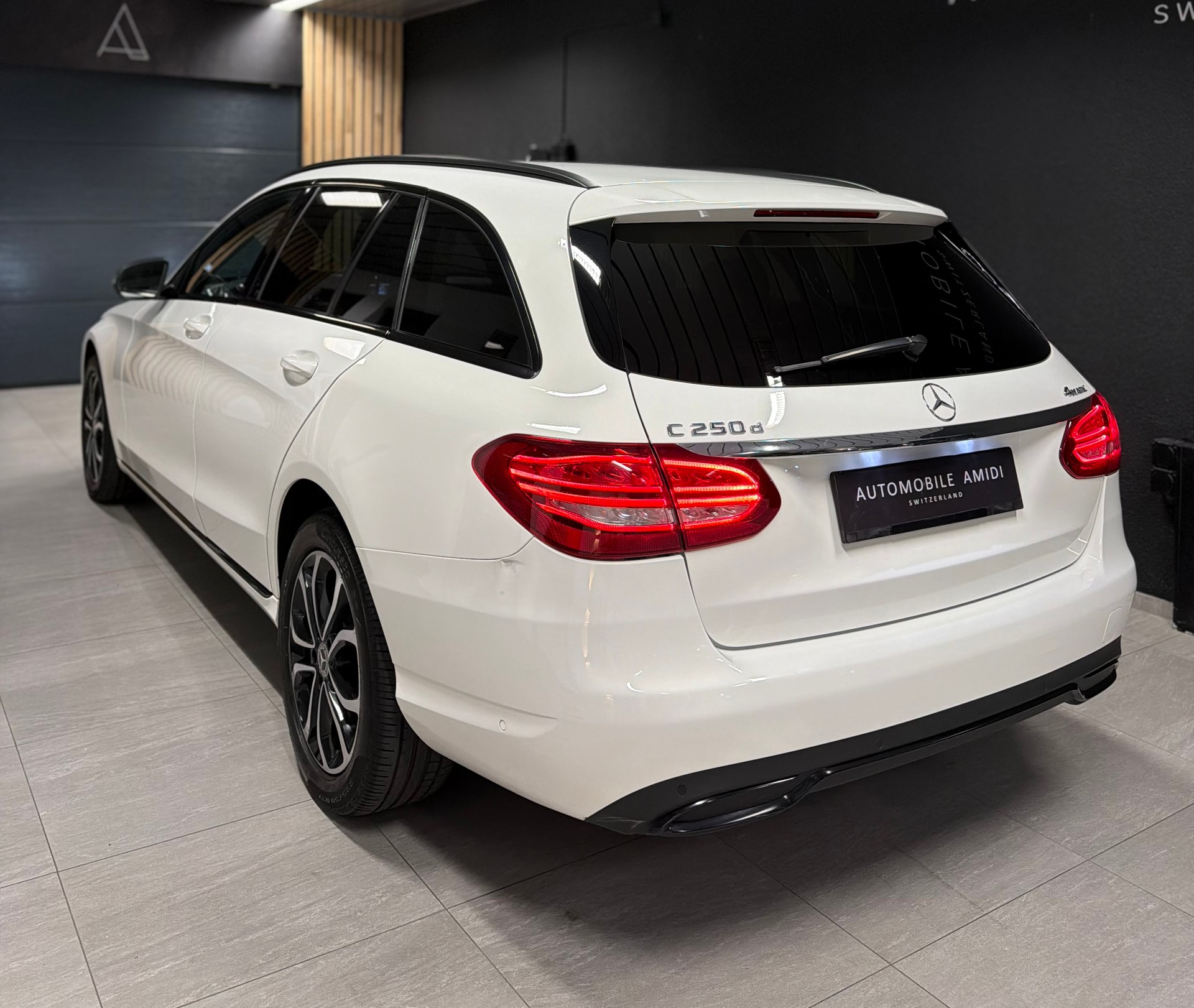 MERCEDES-BENZ C 250 d Swiss Star Avantgarde 4Matic 9G-Tronic-showroom-element-2