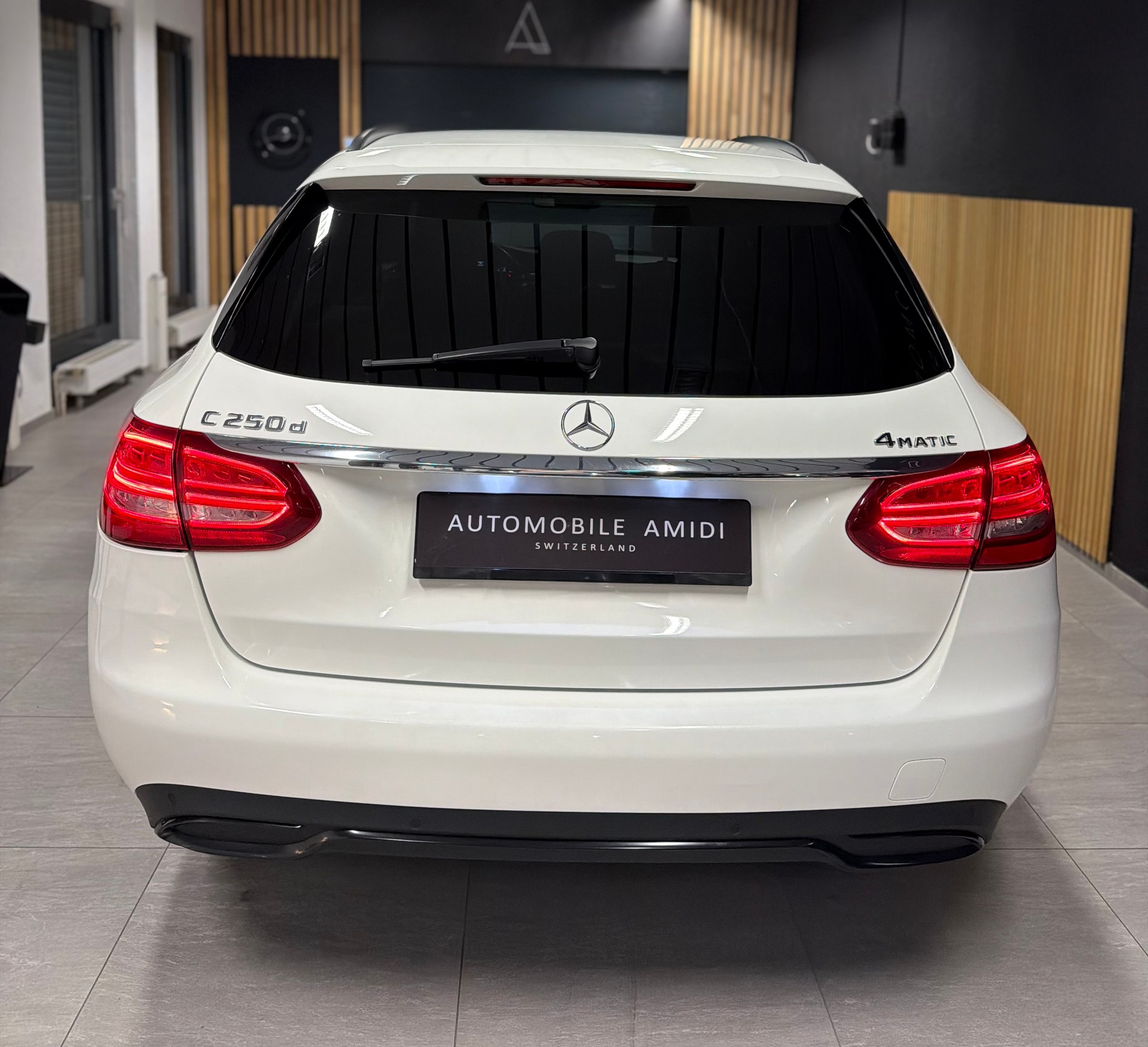 MERCEDES-BENZ C 250 d Swiss Star Avantgarde 4Matic 9G-Tronic-showroom-element-3