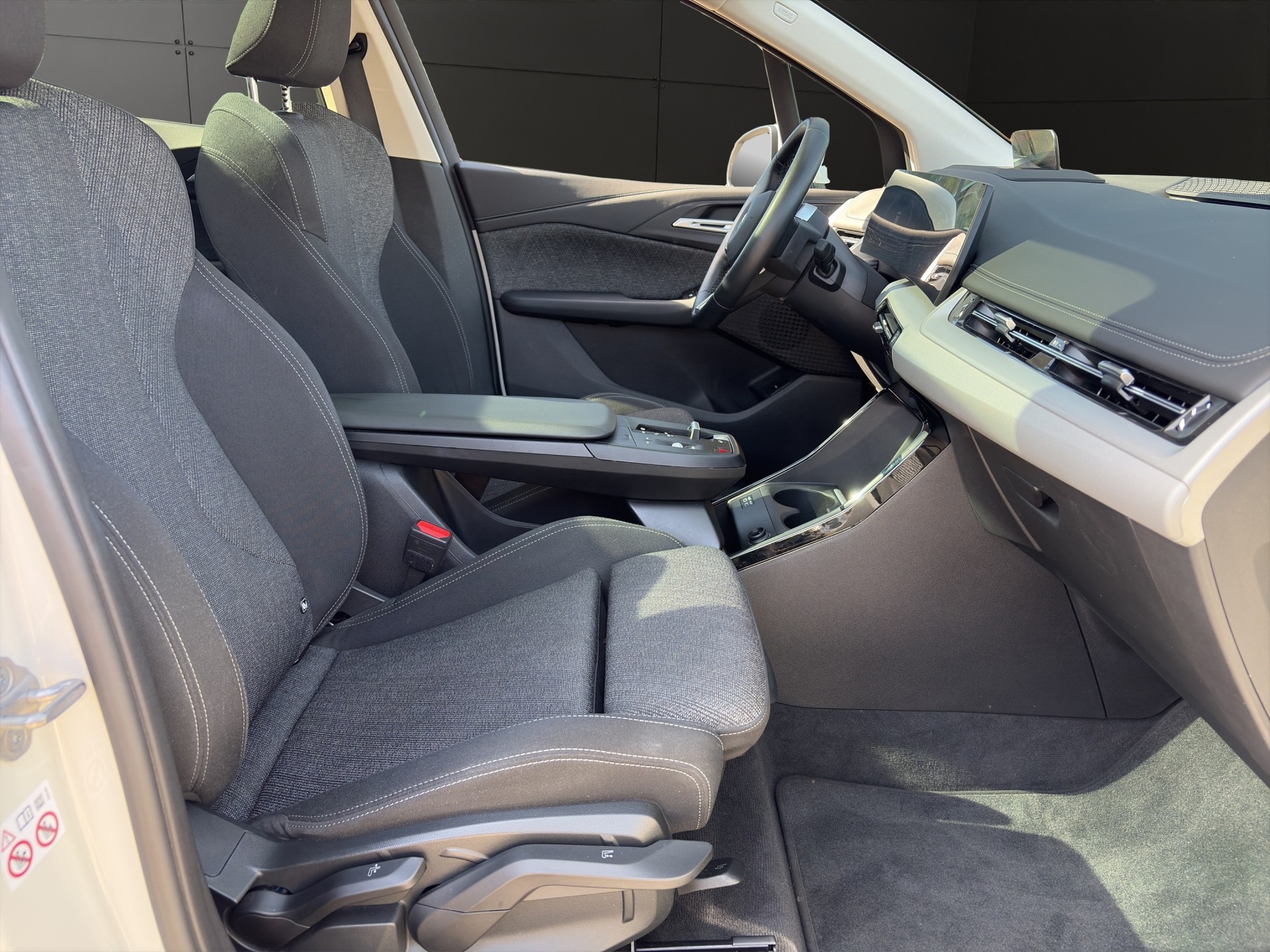 BMW 223d Active Tourer xDrive DKG-image-22