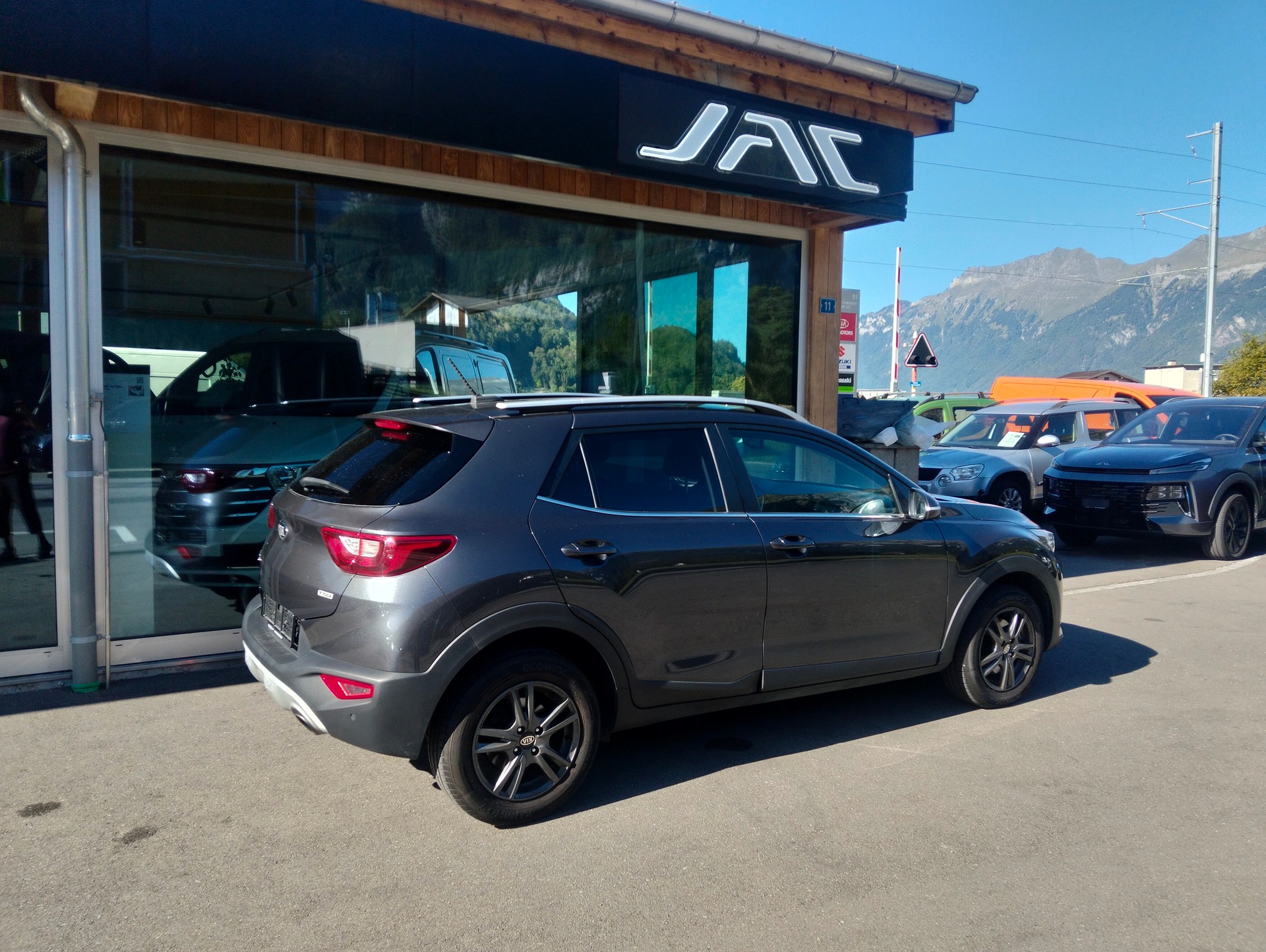 KIA Stonic 1.0 T-GDi-image-3