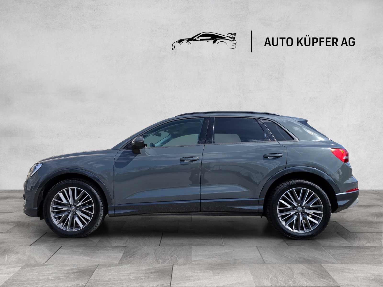 AUDI Q3 35 TFSI advanced S-tronic +AHK 1.8t-showroom-element-2