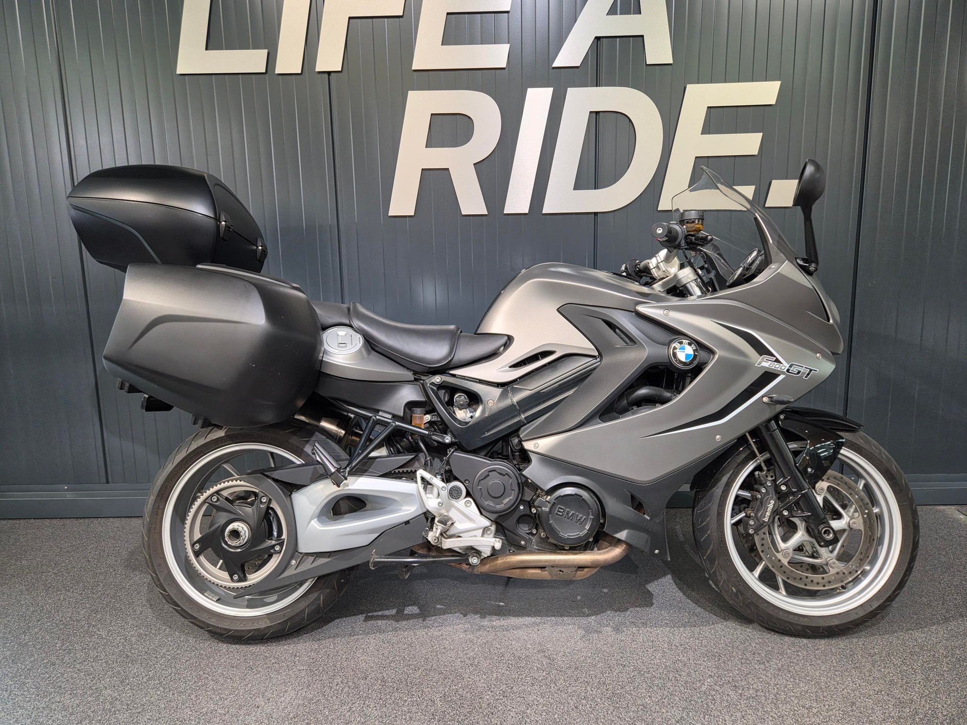 BMW F 800 GT