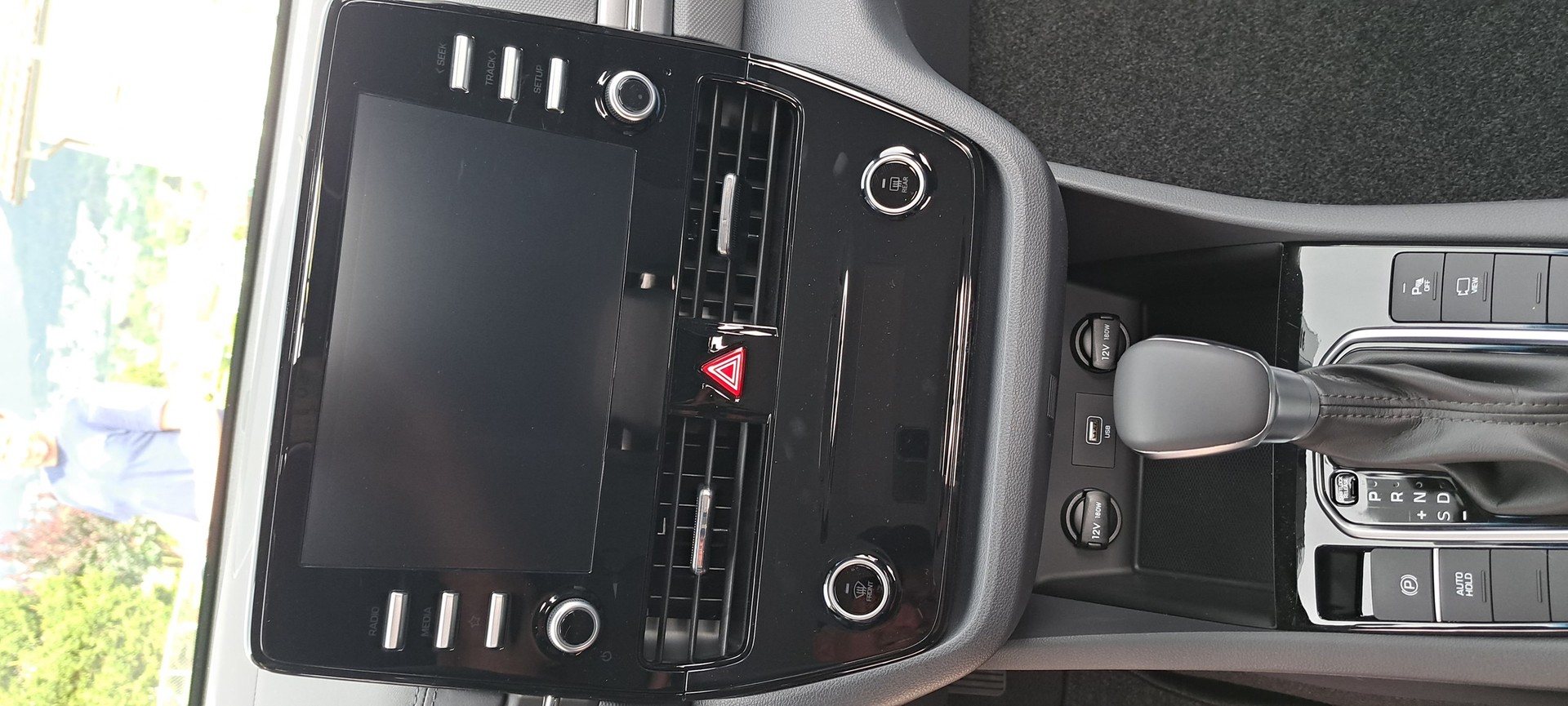 HYUNDAI Ioniq 1.6 GDi Plug in Hybrid Swiss Edition-image-8
