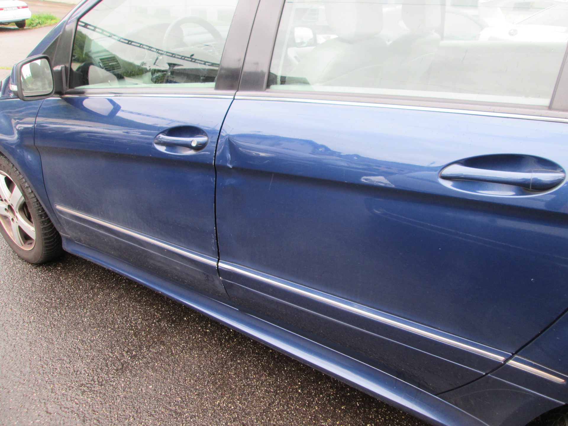 MERCEDES-BENZ B 200 T-image-6