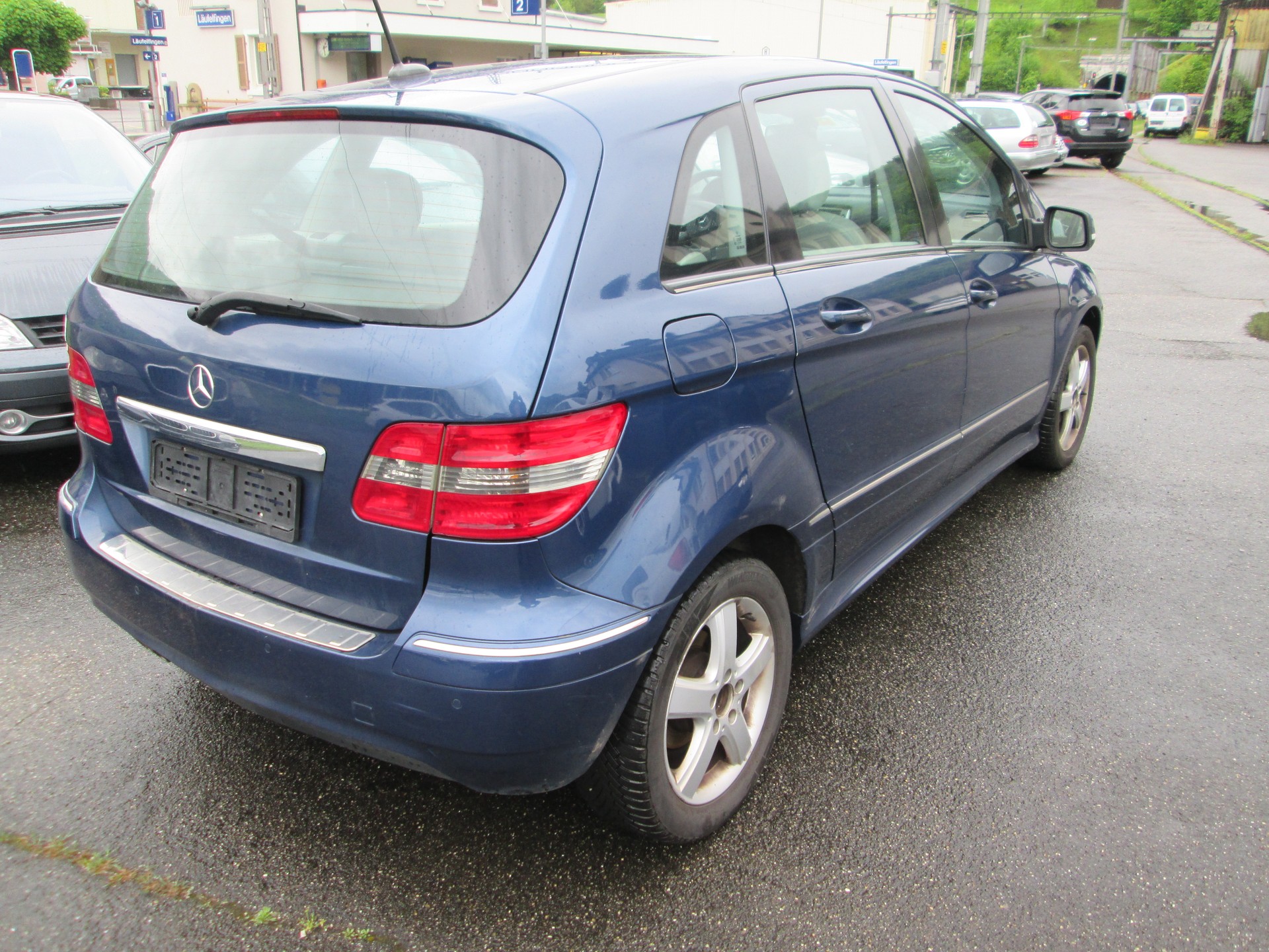 MERCEDES-BENZ B 200 T-image-3