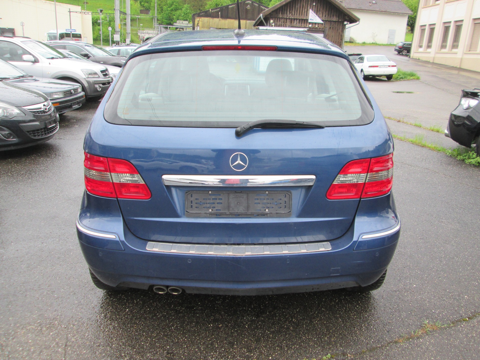 MERCEDES-BENZ B 200 T-image-4