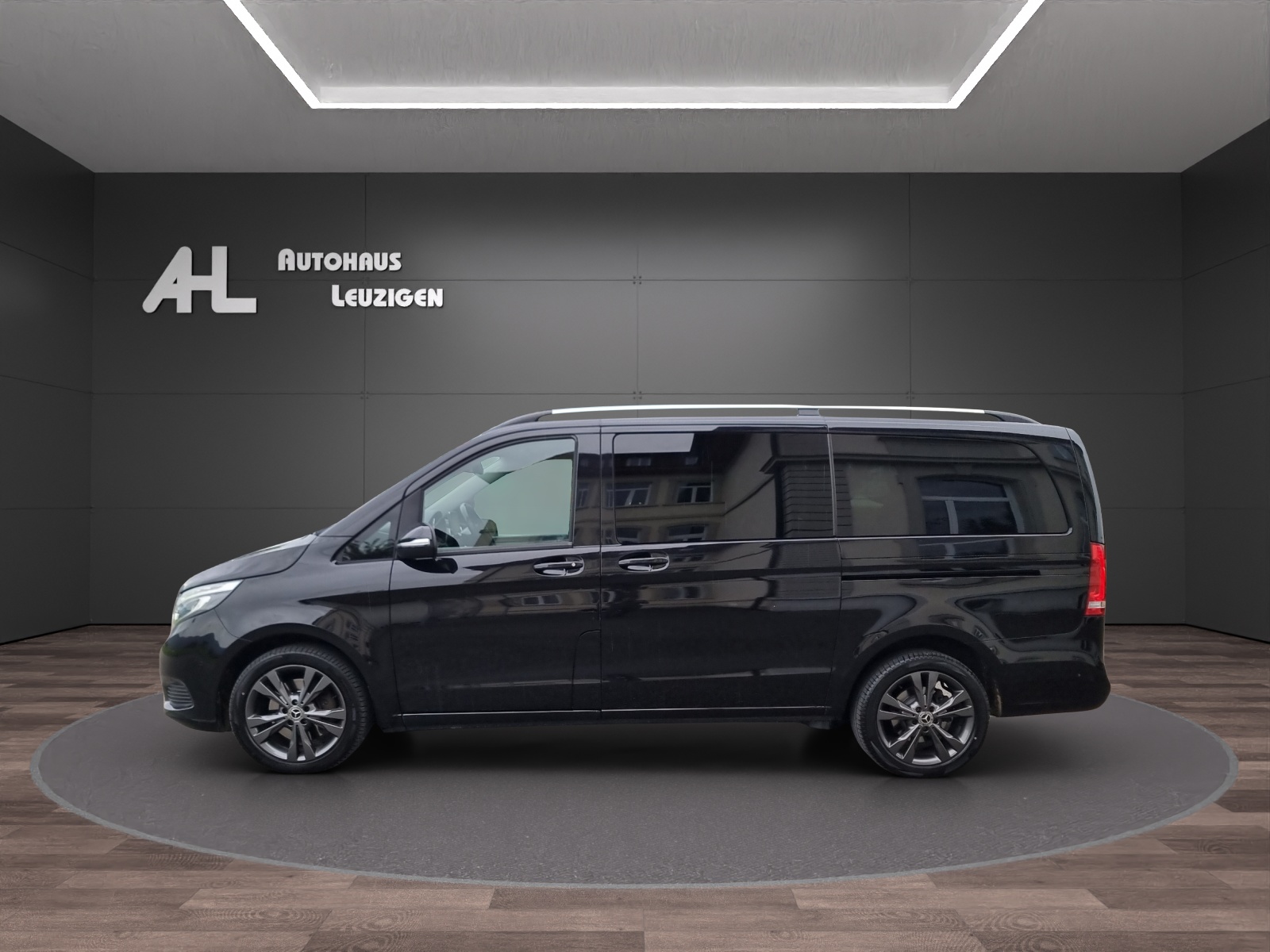 MERCEDES-BENZ V 250 d lang 4Matic 7G-Tronic-image-1