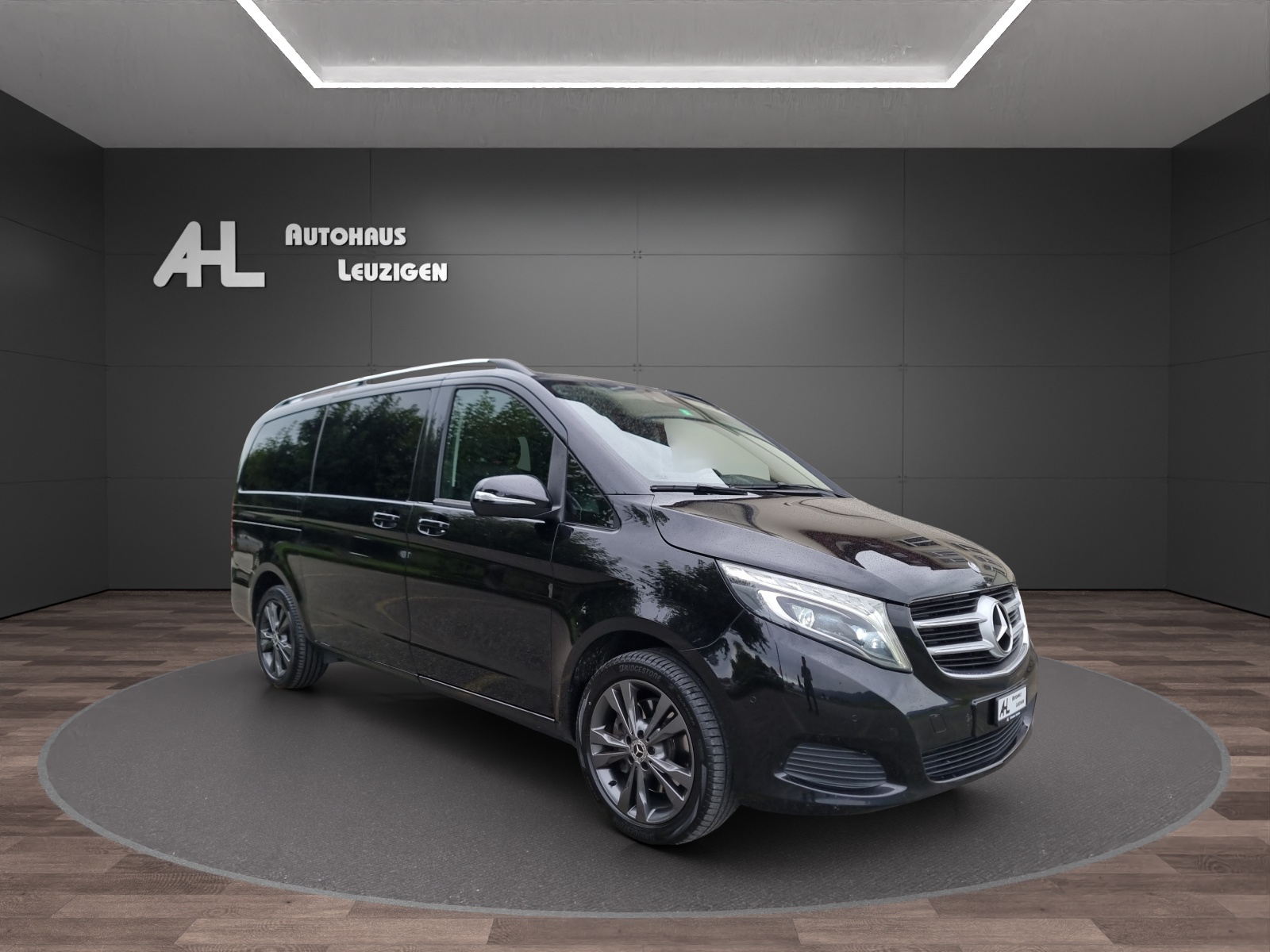 MERCEDES-BENZ V 250 d lang 4Matic 7G-Tronic-image-6