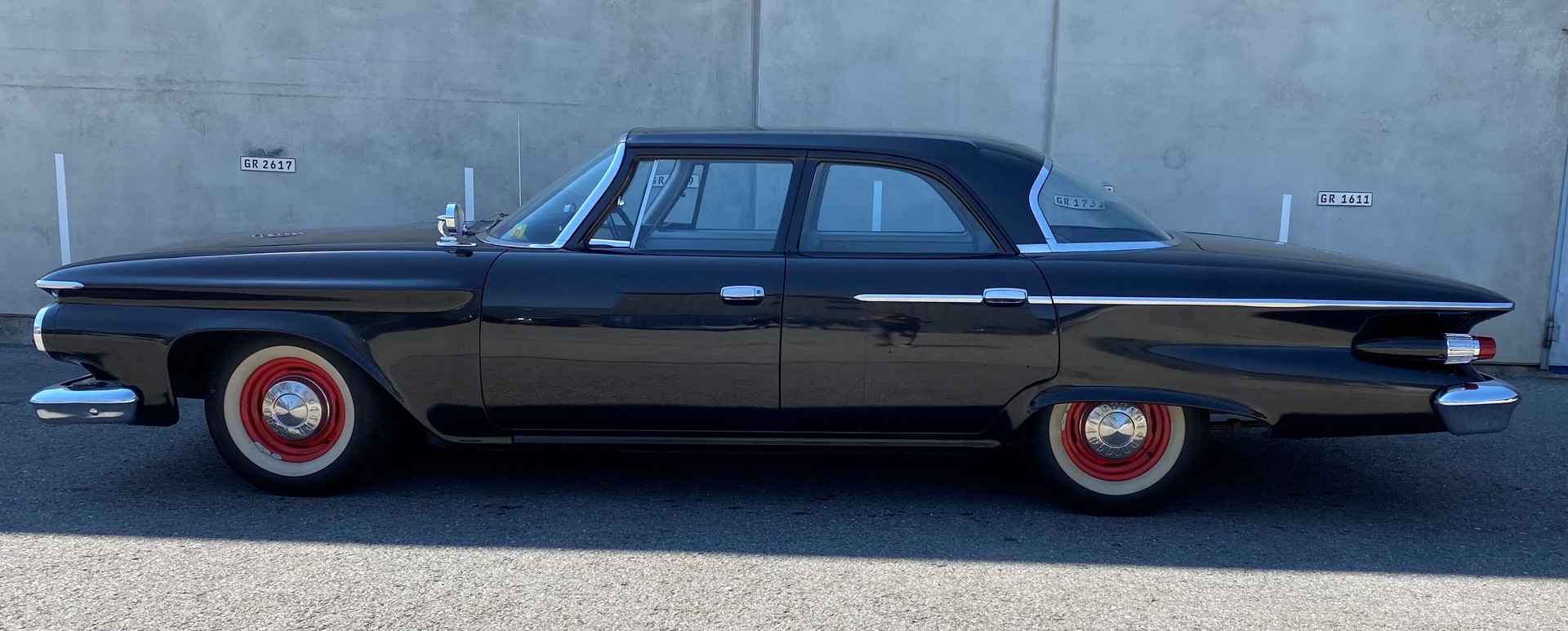 PLYMOUTH Savoy