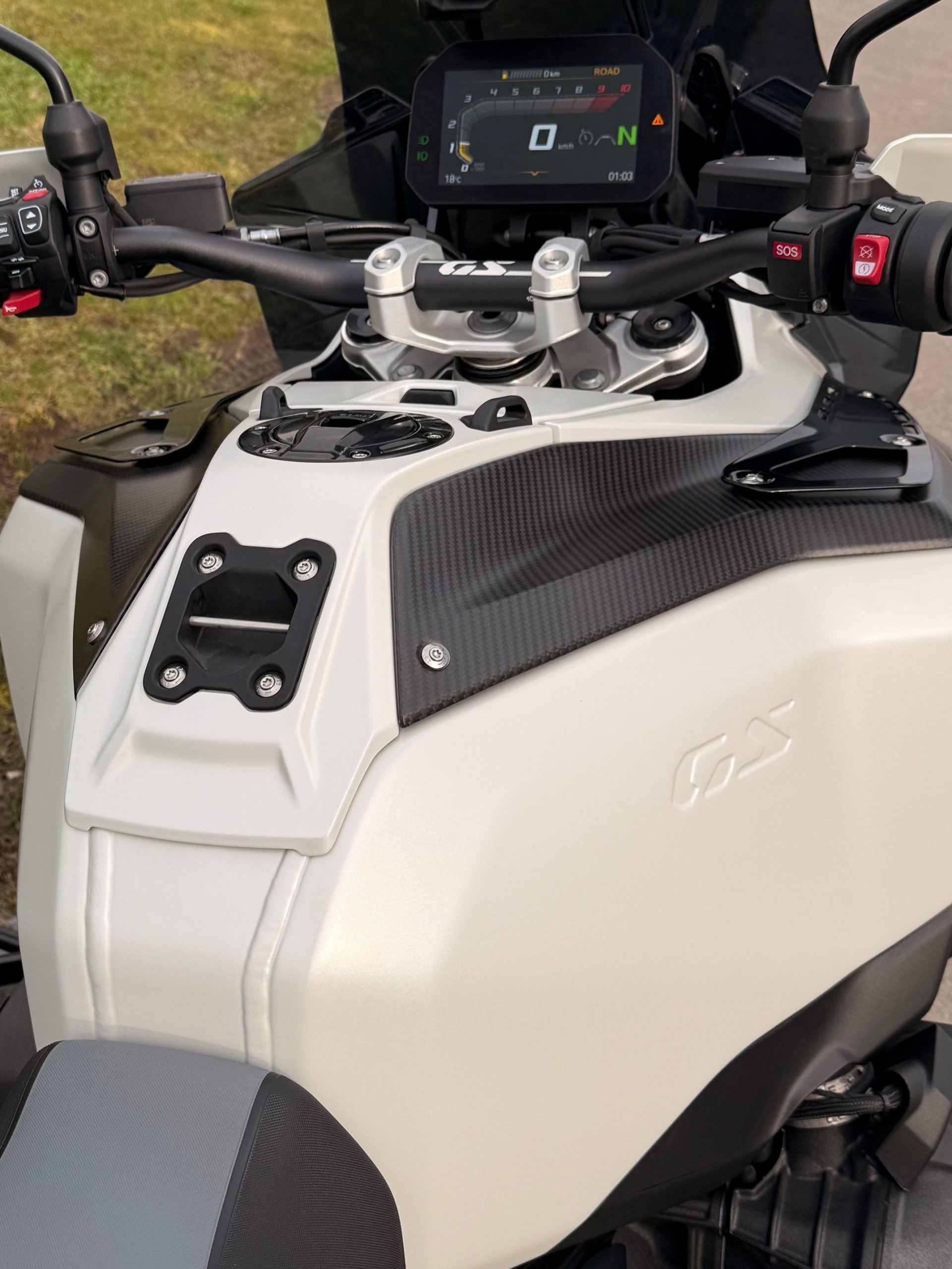 BMW R 1300 GS Adventure HEDIN CUSTOMS "white Rino" -Boxer Deal-image-4