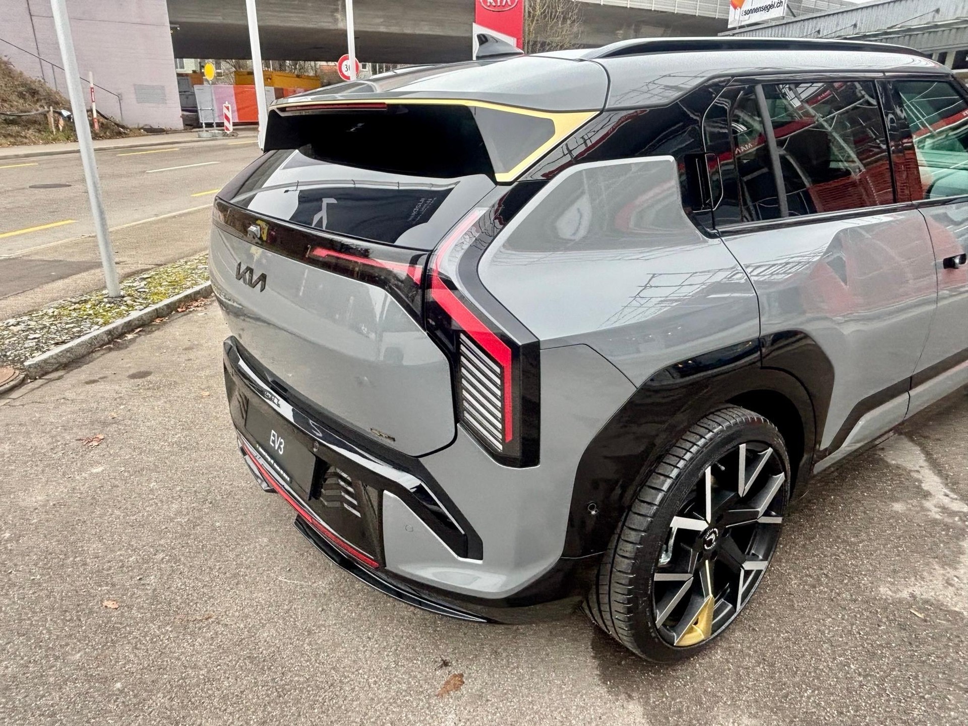 KIA EV3 81 kWh GT-Line-image-9