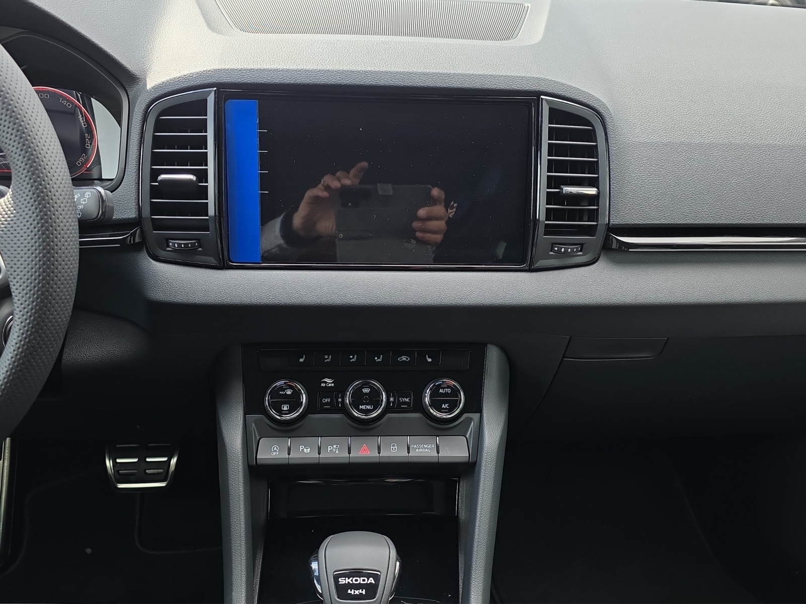 SKODA Karoq 2.0 TSI SportLine 4x4 DSG-image-7