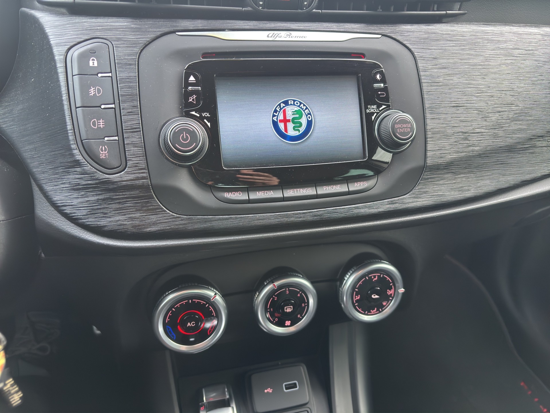 ALFA ROMEO Giulietta 1.4 T MultiAir Sport-image-13