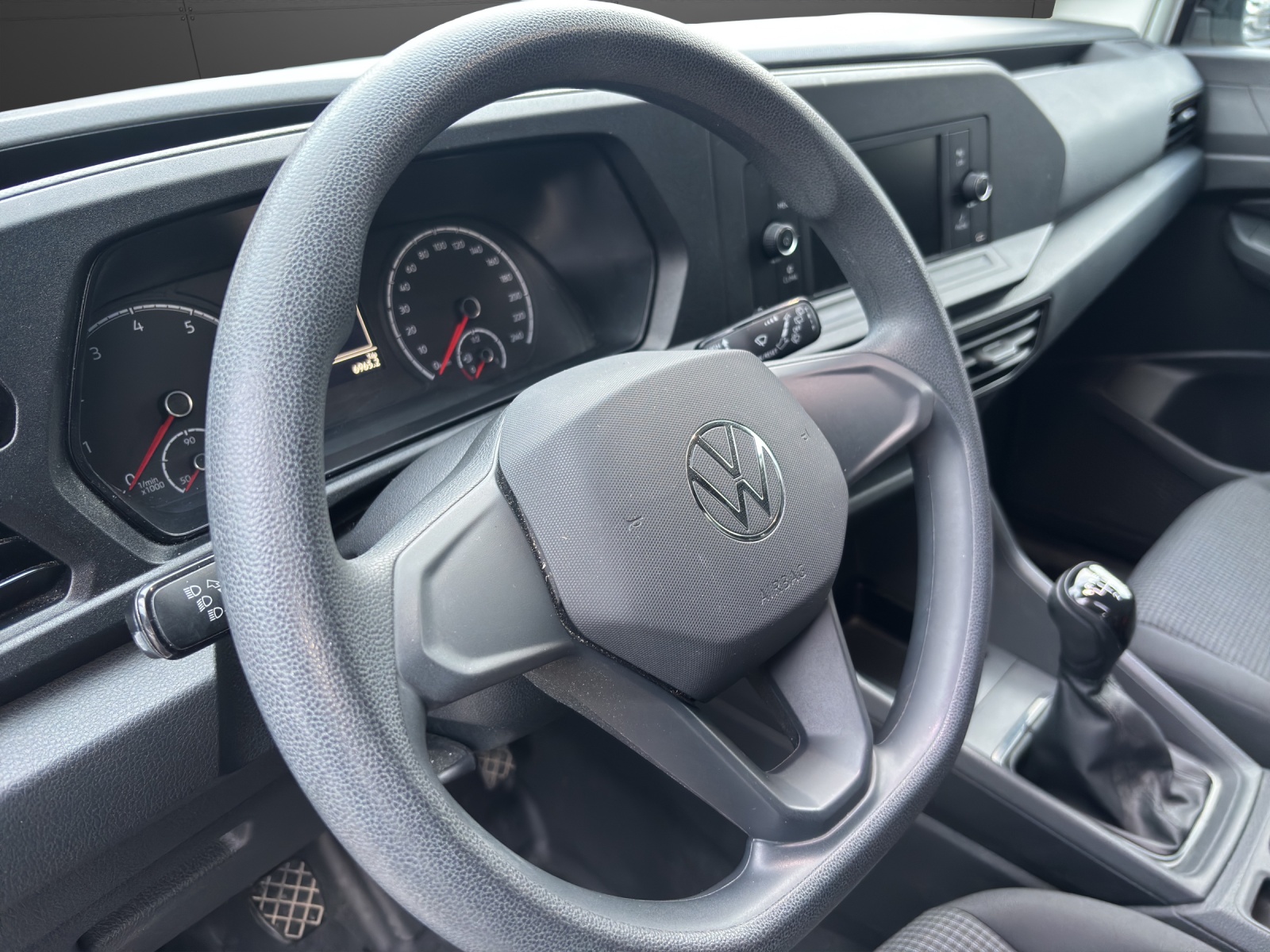 VW Caddy Cargo 1.5 TSI Entry-image-4