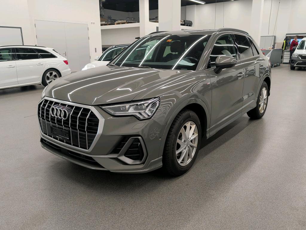 AUDI Q3 35 TFSI S line S-tronic