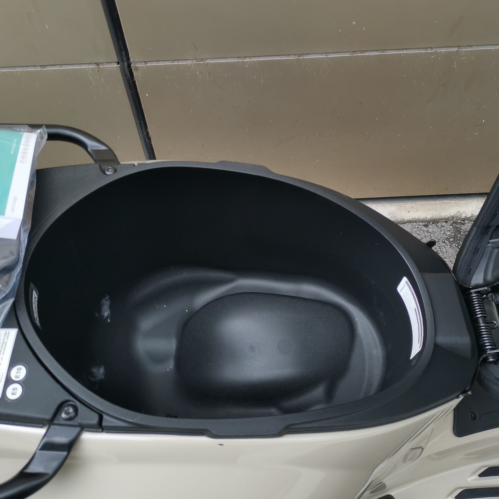 PIAGGIO Vespa 125 Primavera Sport Euro 5+-image-10