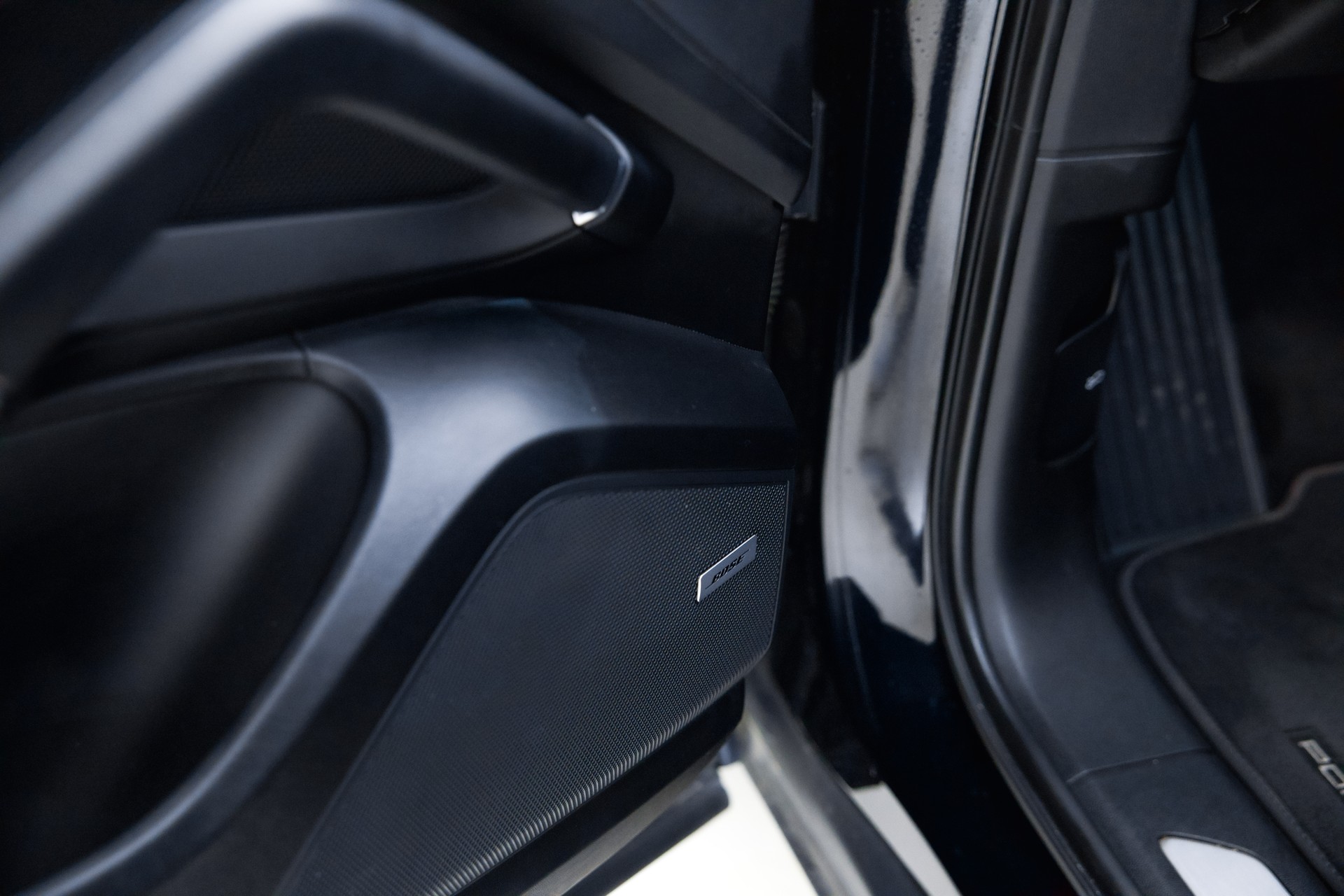 PORSCHE Cayenne E-Hybrid-image-23