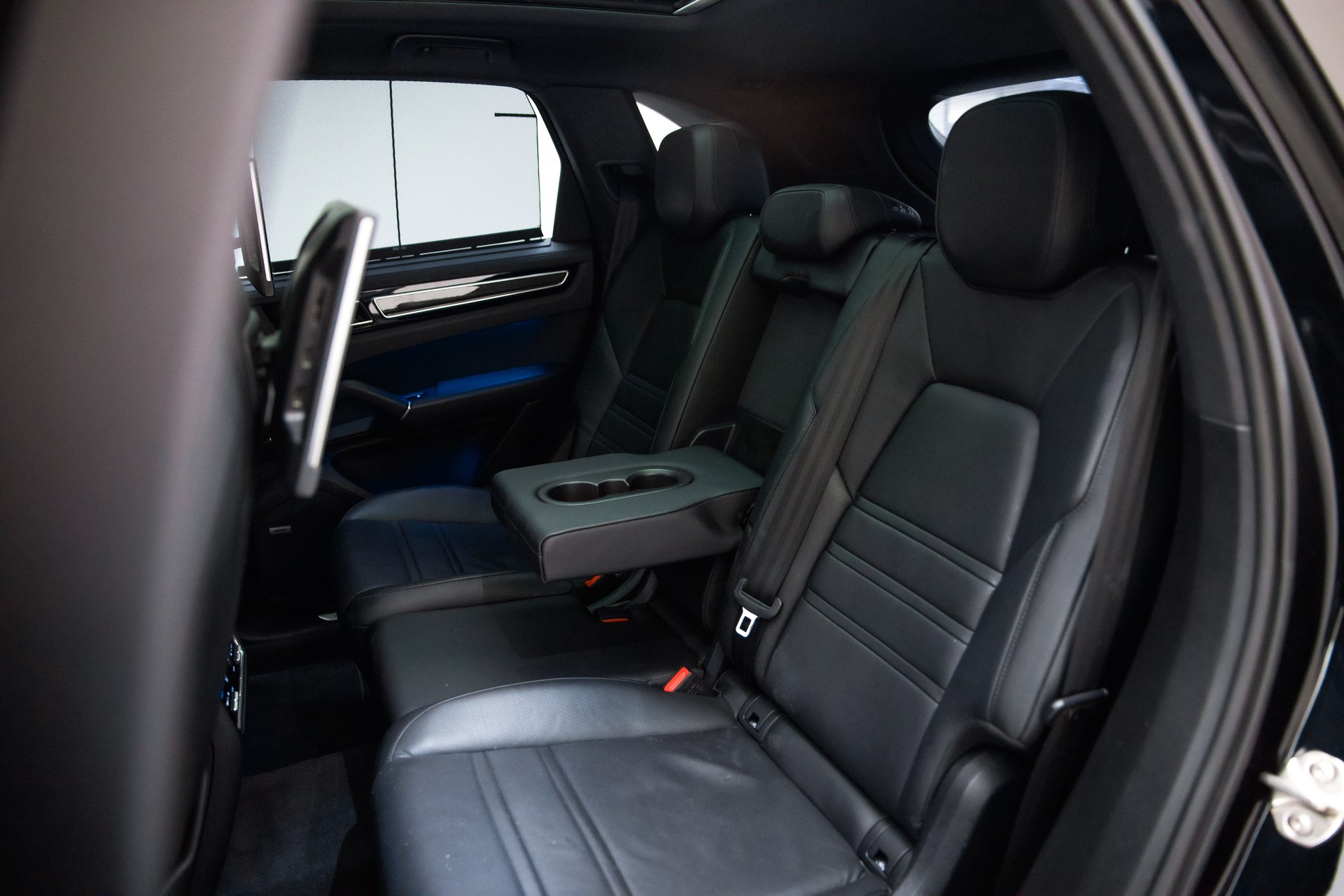 PORSCHE Cayenne E-Hybrid-image-21