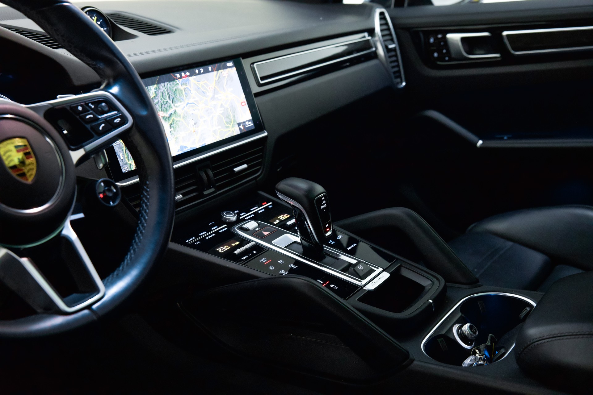 PORSCHE Cayenne E-Hybrid-image-24