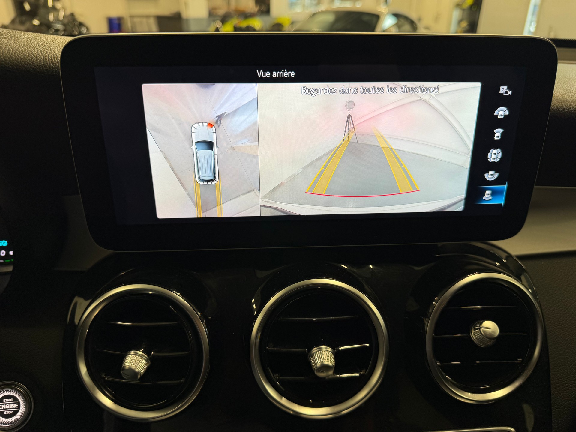 MERCEDES-BENZ GLC 200 AMG Line 4Matic 9G-Tronic-image-17