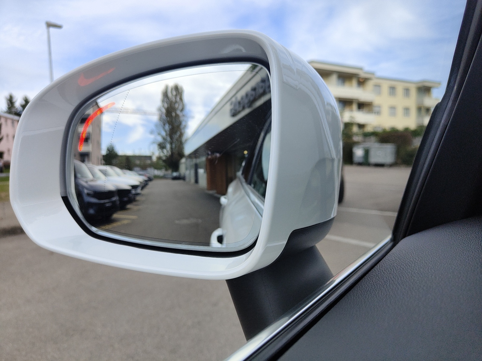 VOLVO XC60 2.0 T6 TE Ultra Bright eAWD-image-11