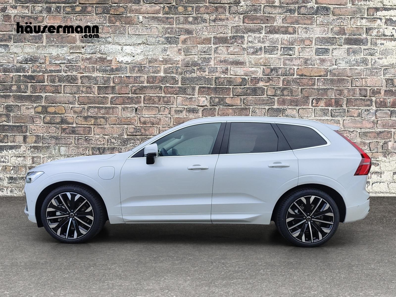 VOLVO XC60 2.0 T6 TE Ultra Bright eAWD-showroom-element-1