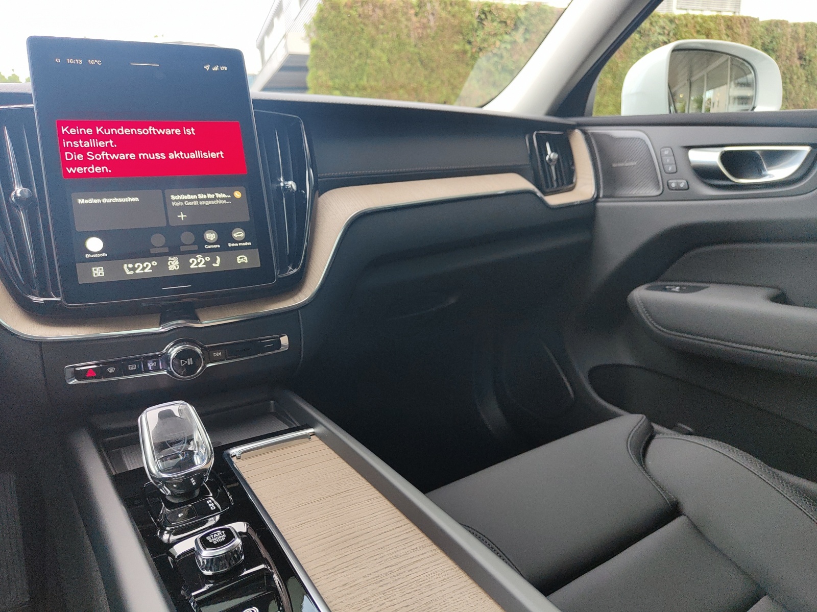 VOLVO XC60 2.0 T6 TE Ultra Bright eAWD-image-7