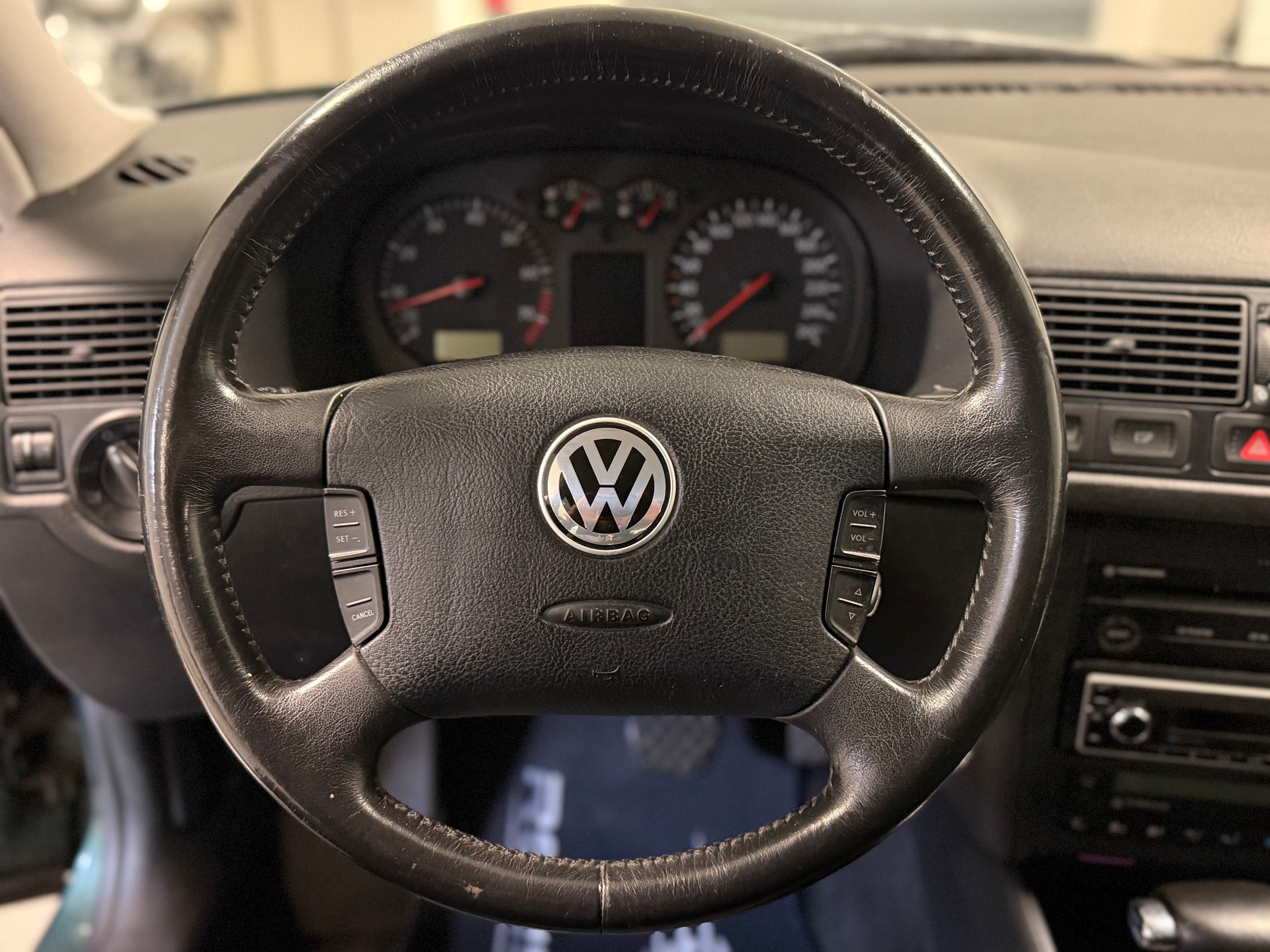 VW Golf 2.3 V5 GTI-image-12