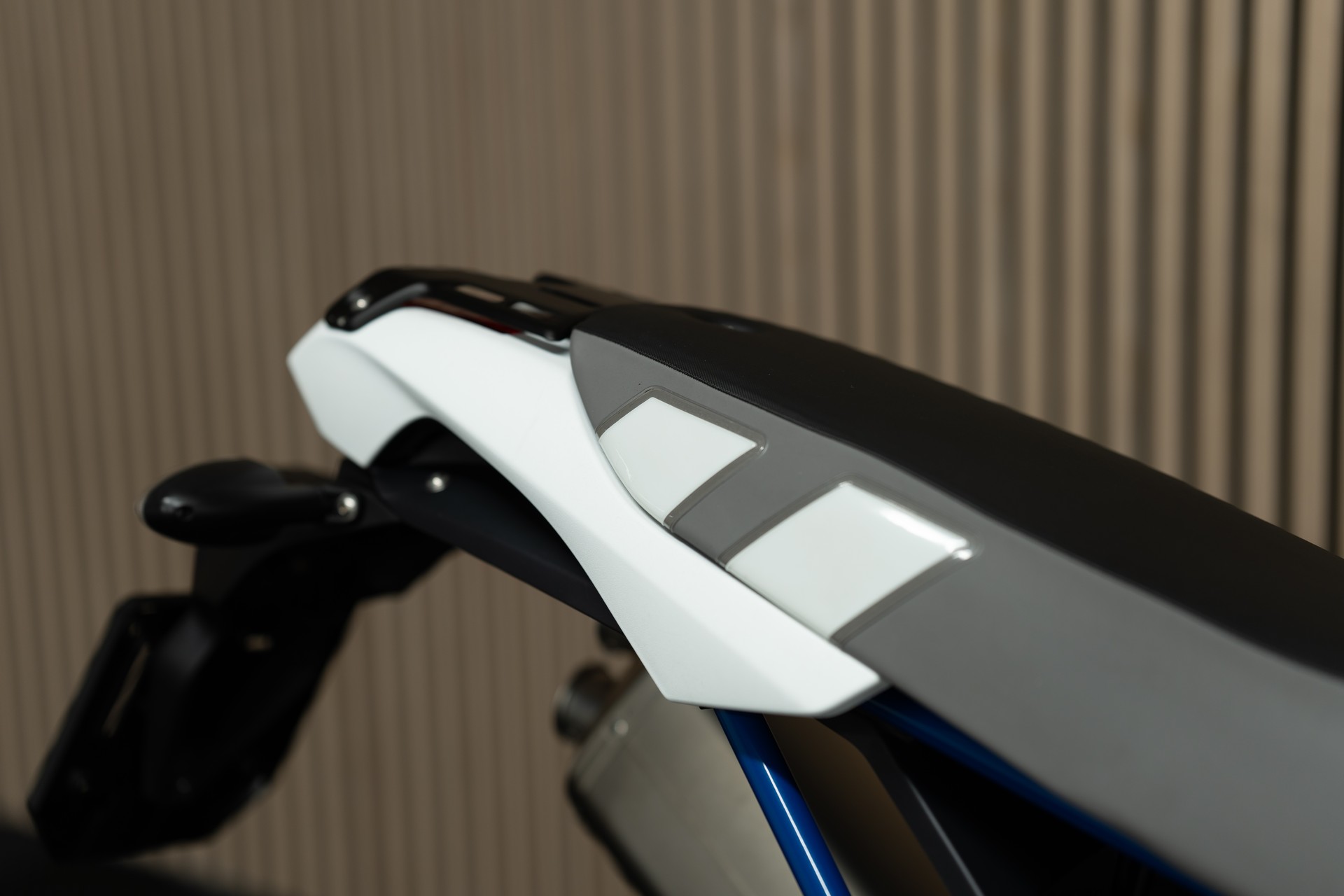 BMW HP2 Megamoto-image-5