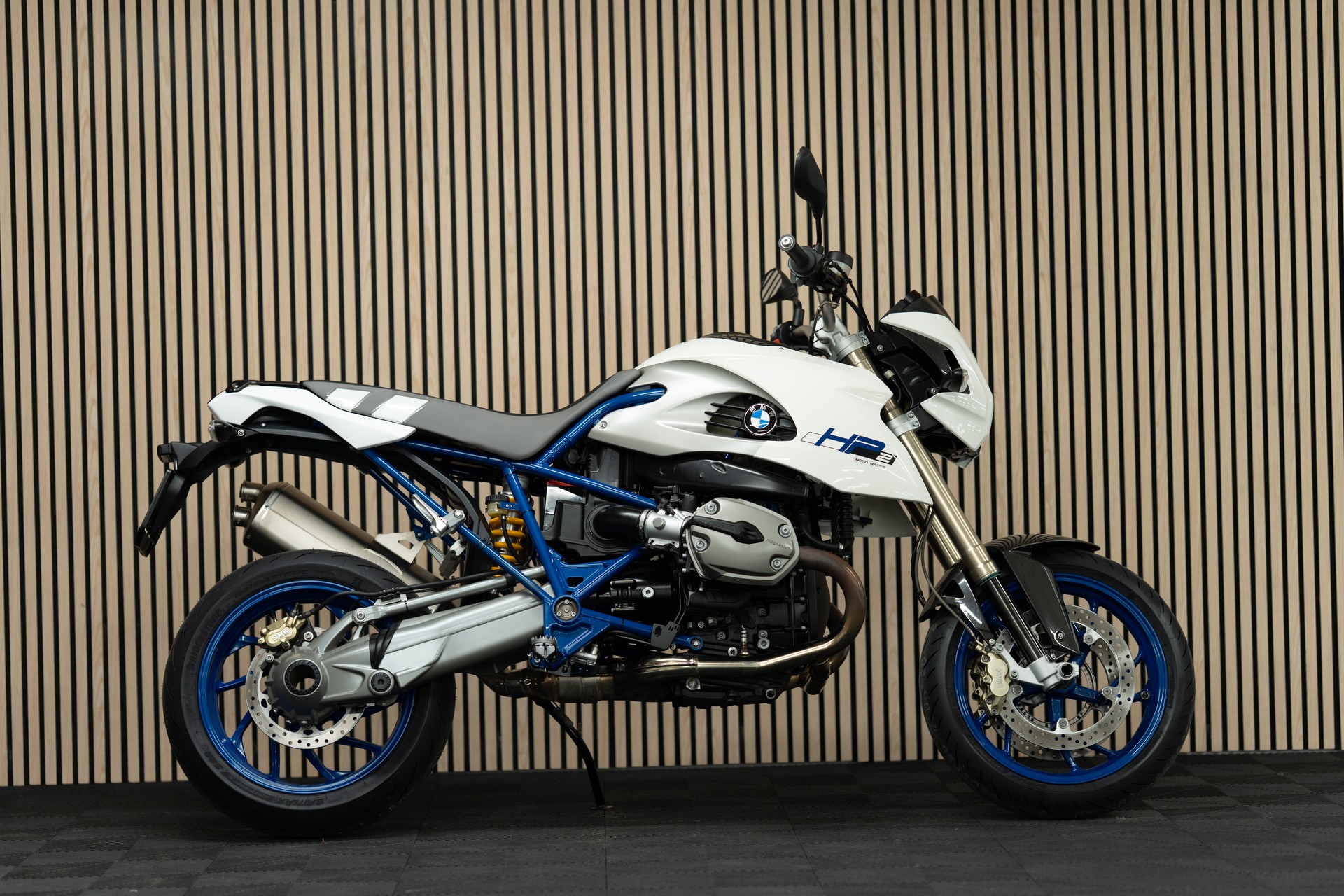BMW HP2 Megamoto