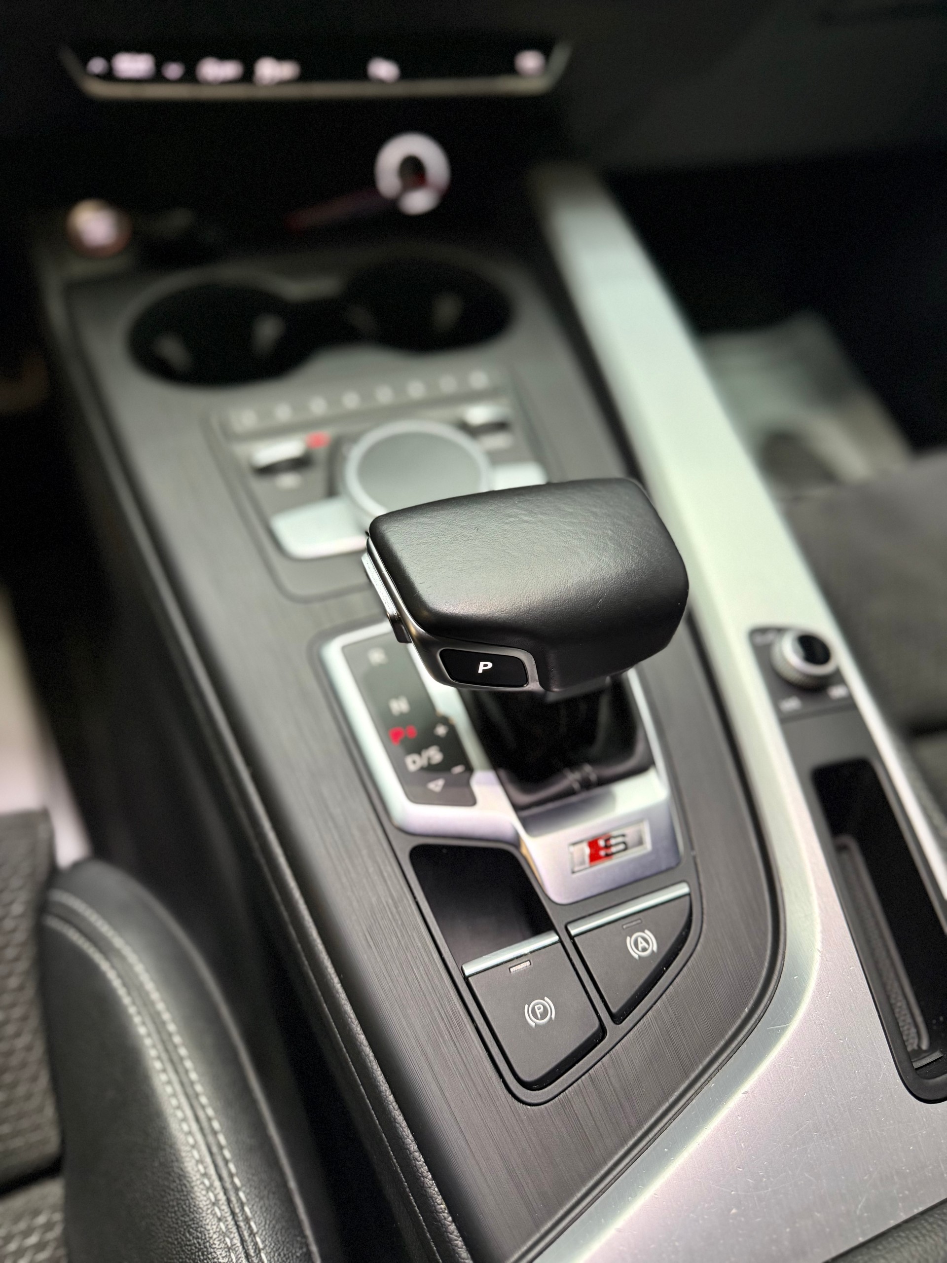 AUDI S4 Limousine 3.0 TFSI quattro tiptronic-image-15