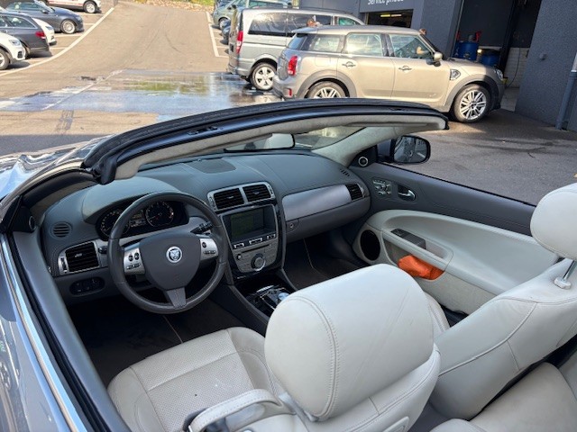 JAGUAR XK Convertible 5.0 V8-image-8