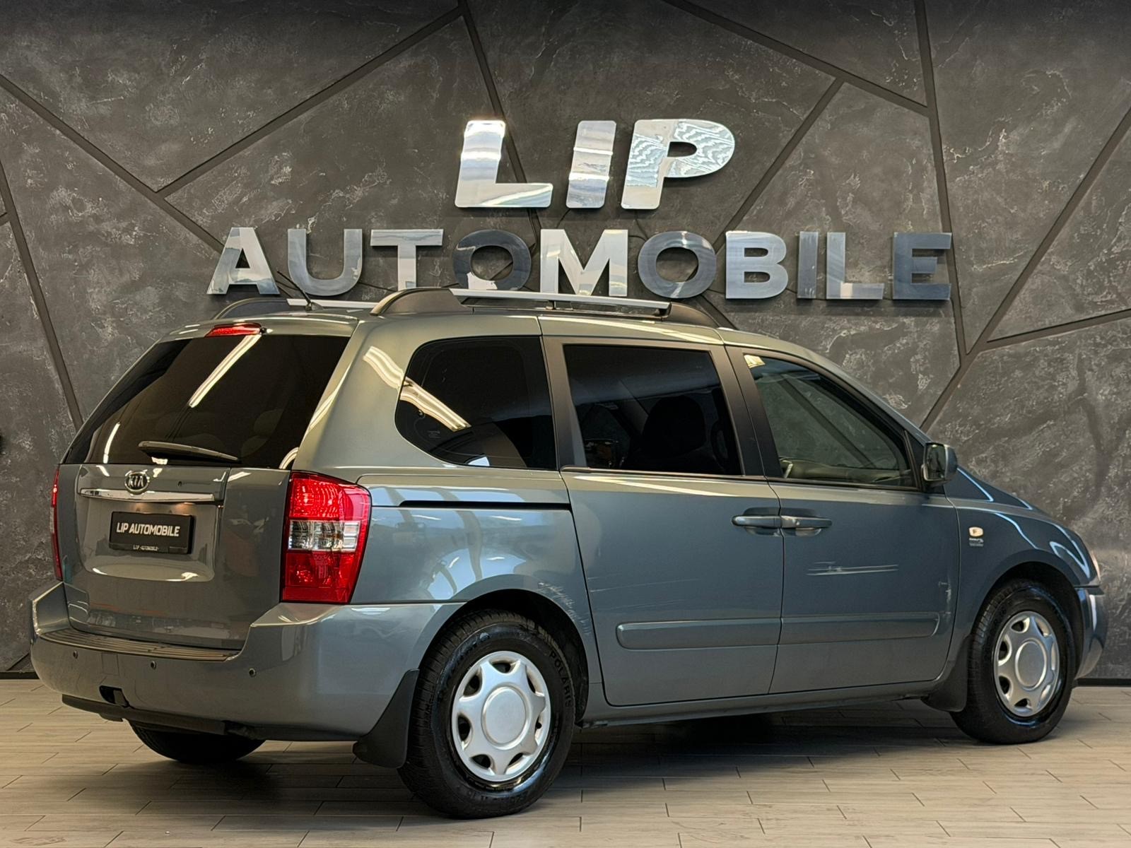 KIA Carnival 2.9 CRDi Style-image-5