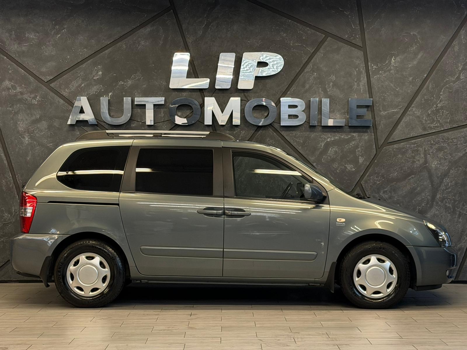 KIA Carnival 2.9 CRDi Style-showroom-element-3