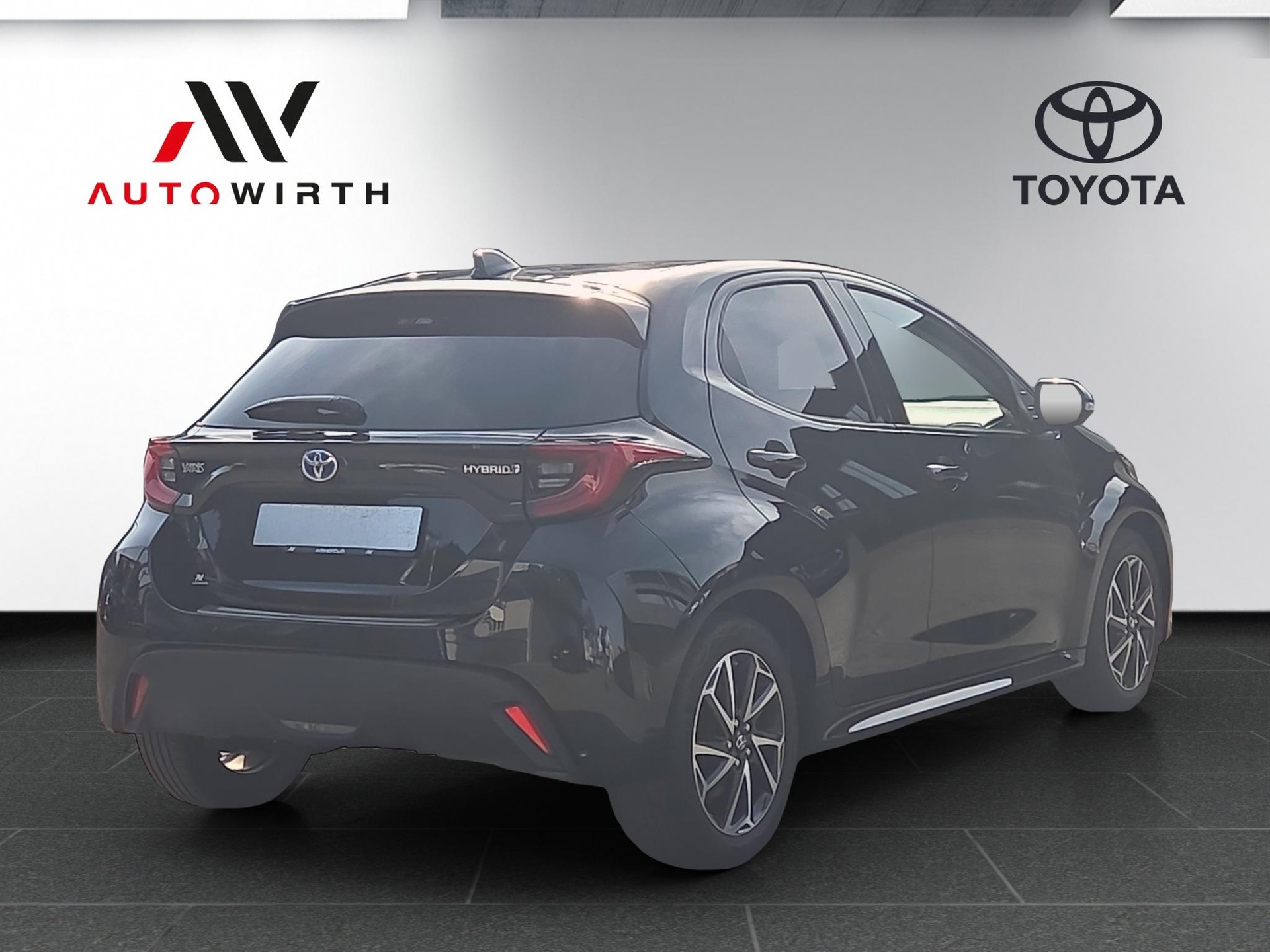 TOYOTA Yaris 1.5 VVT-i HSD Trend-image-4