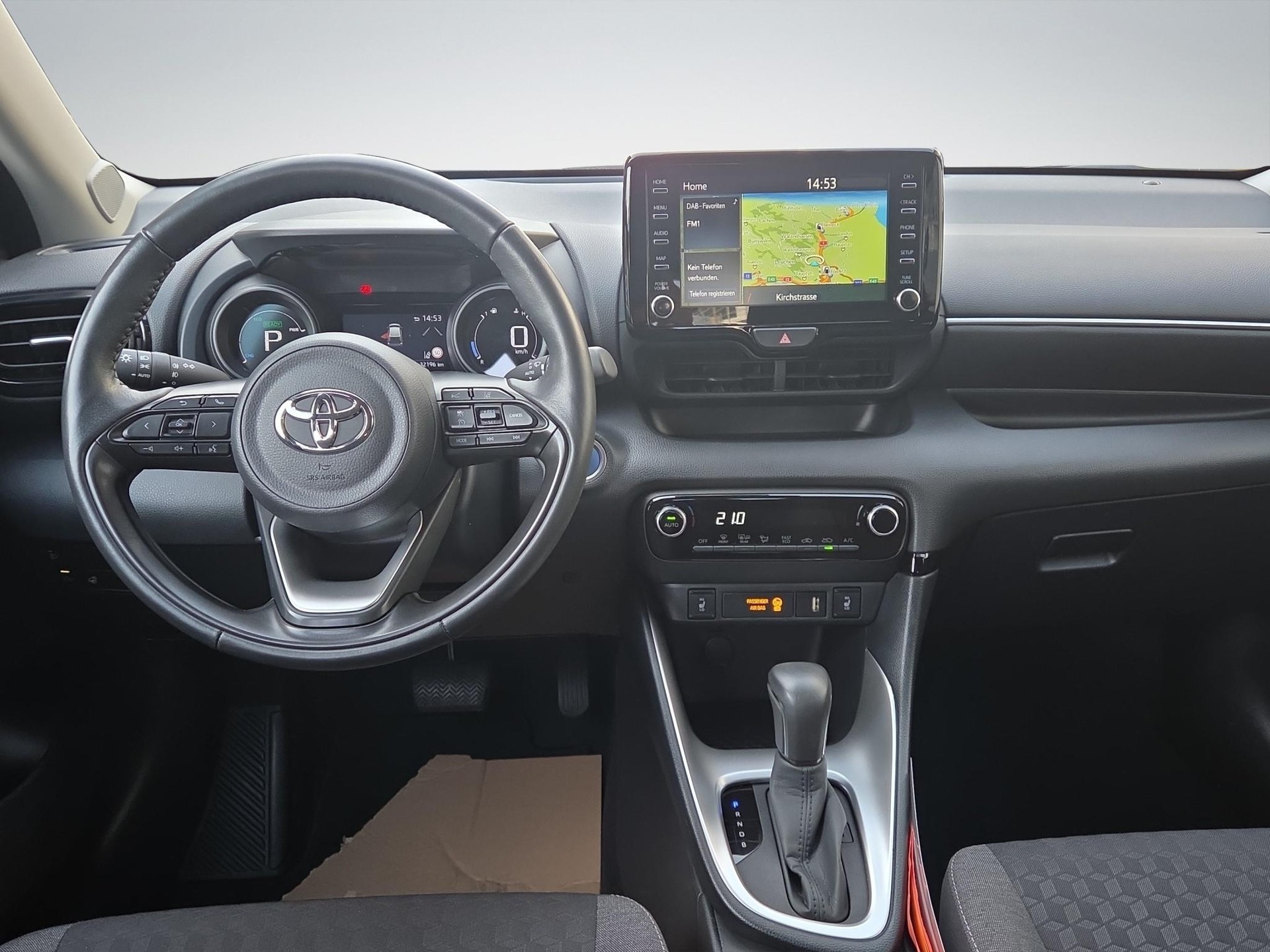 TOYOTA Yaris 1.5 VVT-i HSD Trend-image-11