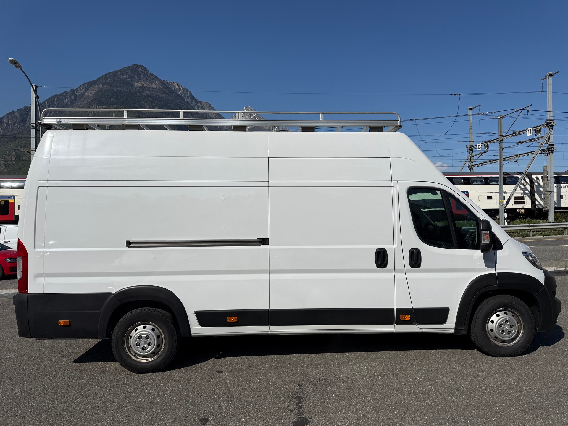 CITROEN Jumper 35 2.2 BlueHDi 165 Club L3H3-image-4
