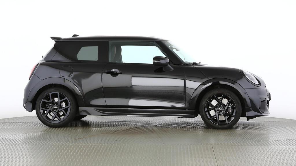 MINI Cooper C (3d)-showroom-element-2
