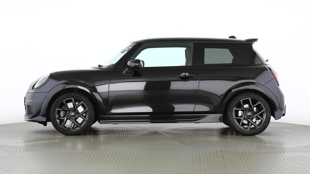 MINI Cooper C (3d)-showroom-element-1