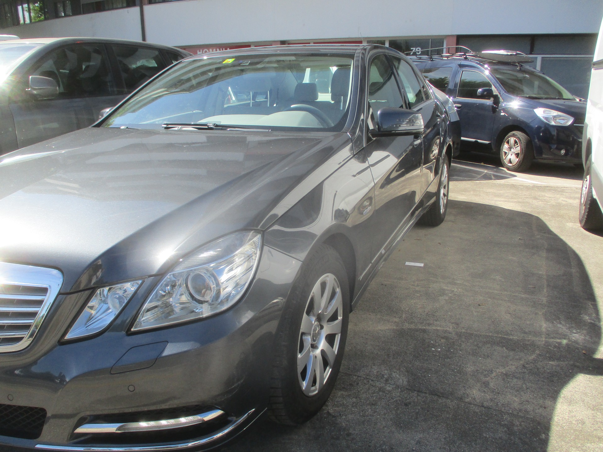 MERCEDES-BENZ E 350 CGI BlueEfficiency Avantgarde 7G-Tronic-image-1