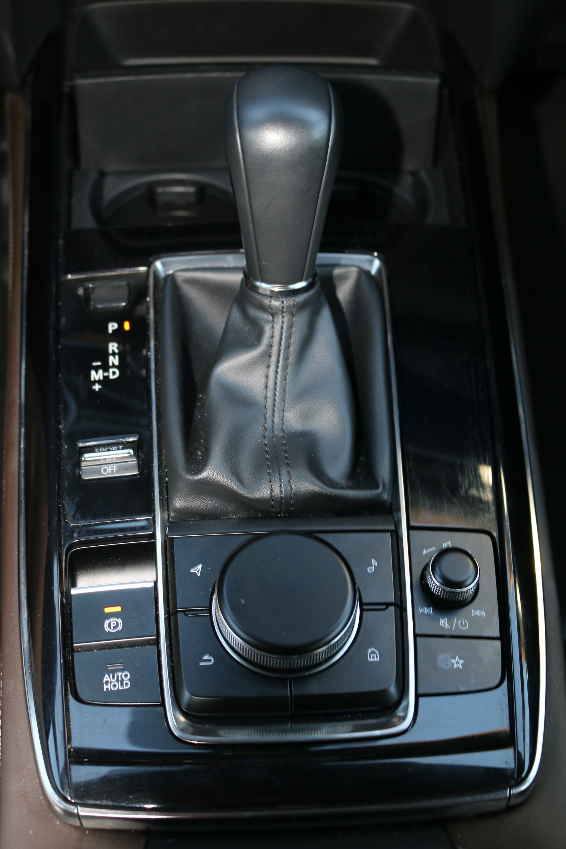 MAZDA CX-30 SKYACTIV-X 186 M Hybrid AWD Revolution Automat-image-14