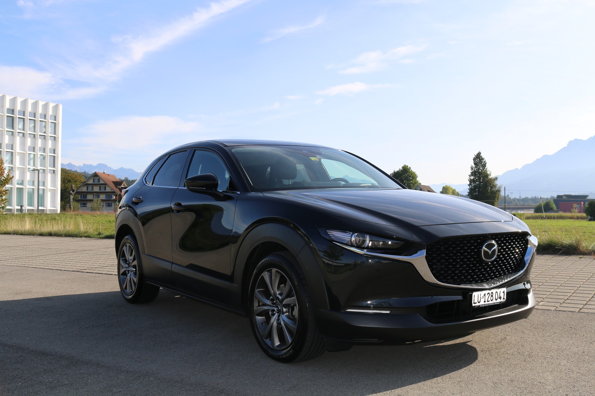 MAZDA CX-30 SKYACTIV-X 186 M Hybrid AWD Revolution Automat