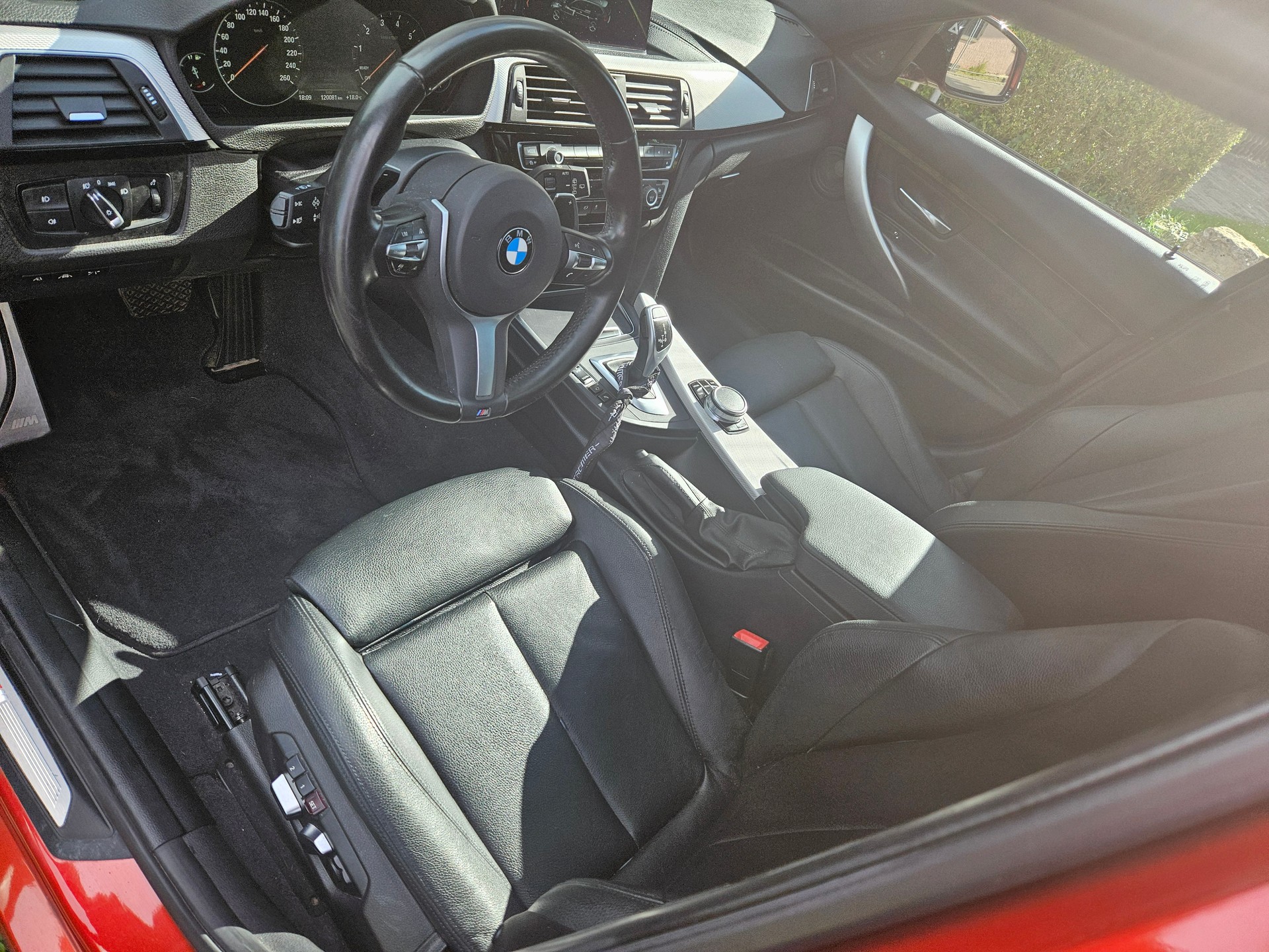 BMW 340i xDrive-image-7