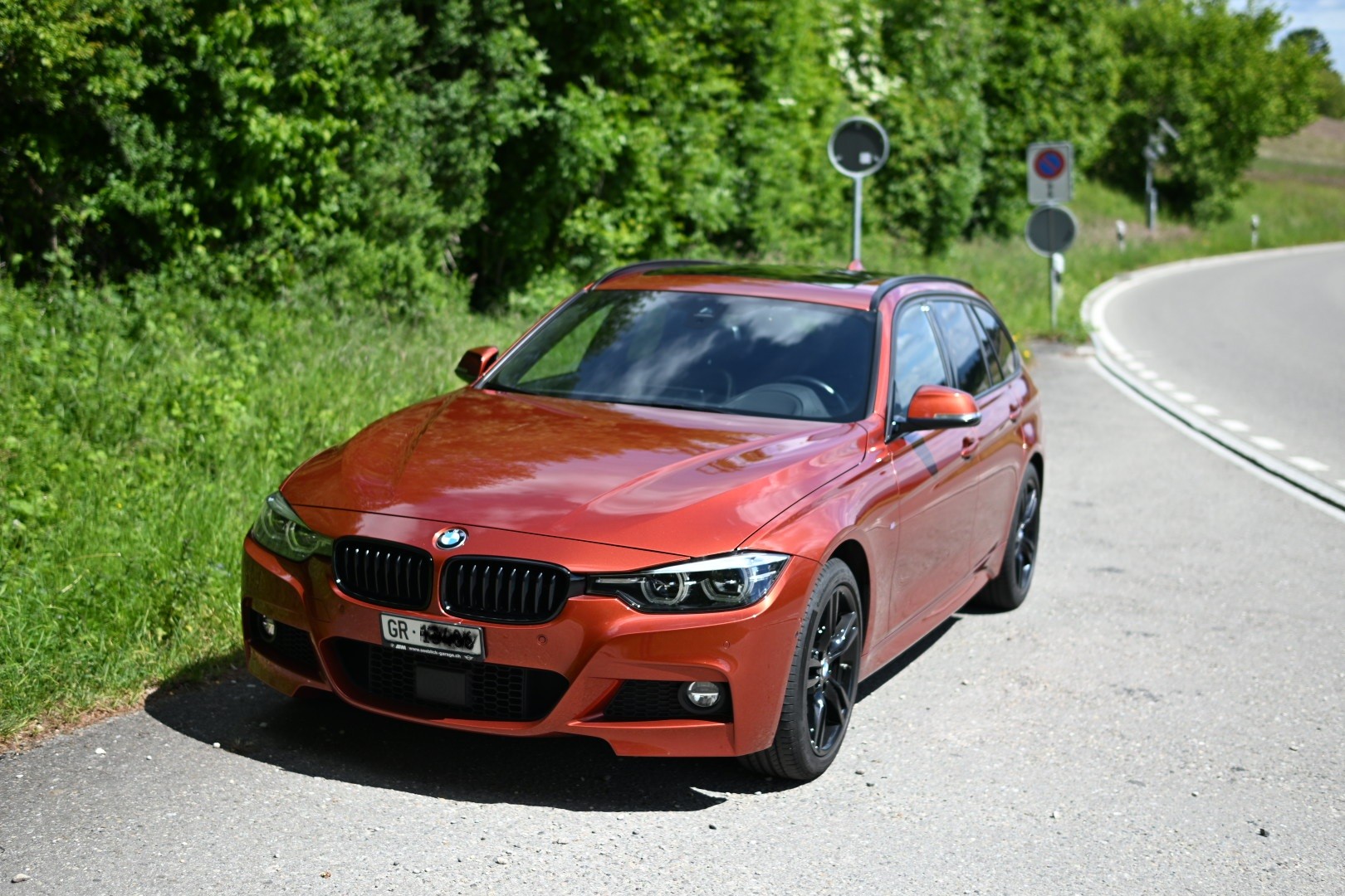 BMW 340i xDrive-image-1