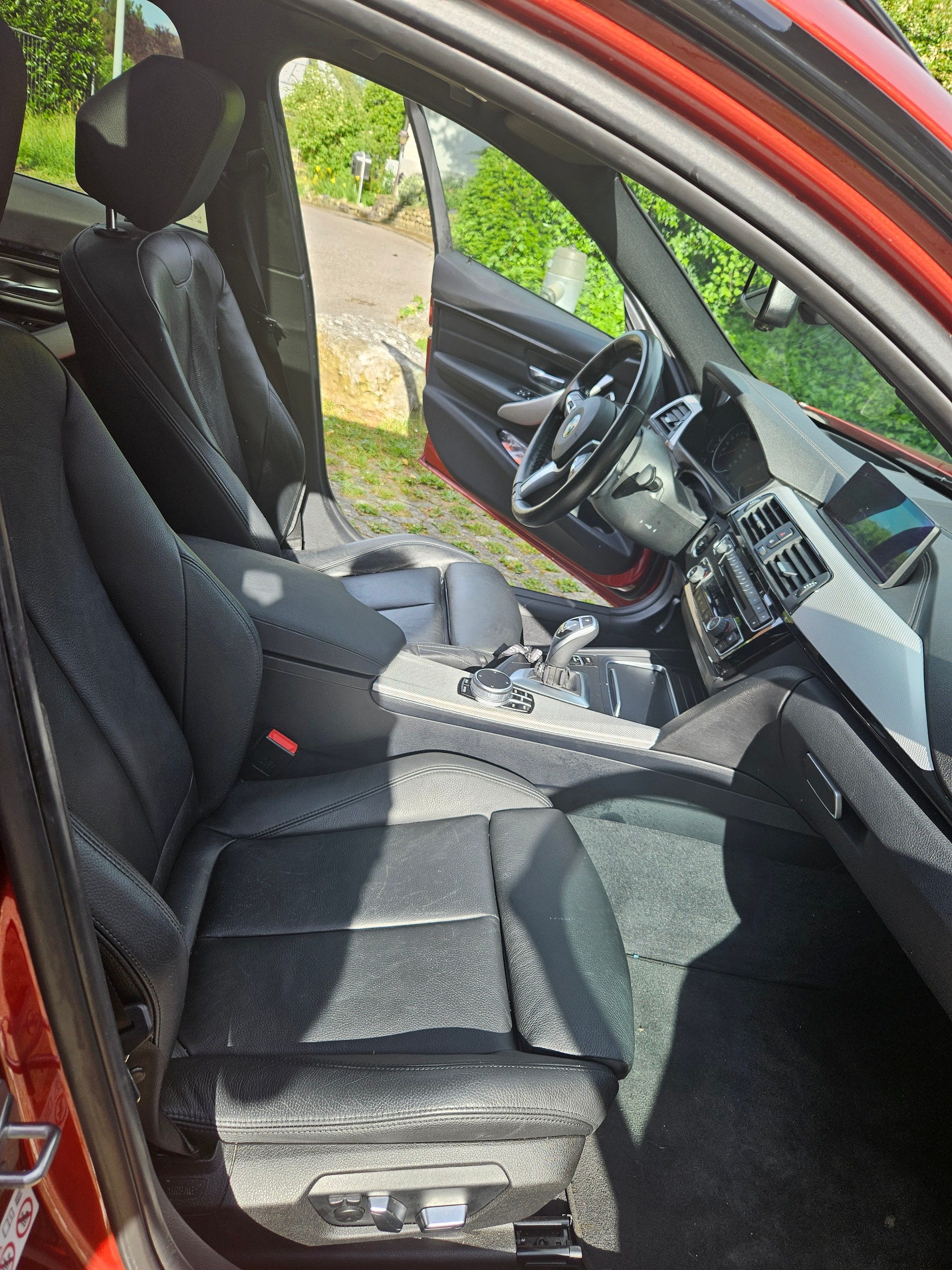 BMW 340i xDrive-image-6