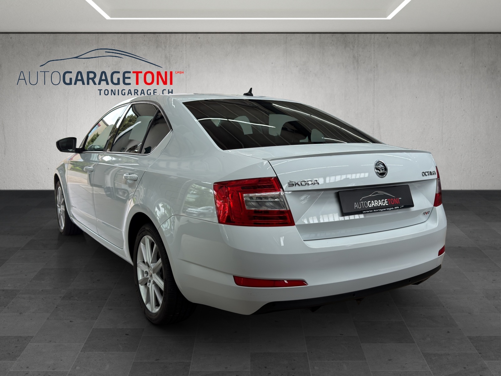SKODA Octavia 1.8 TSI Elegance 4x4 DSG-image-6